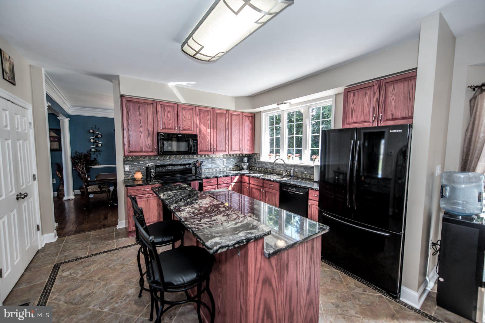 MEADOW BROOK - Residential