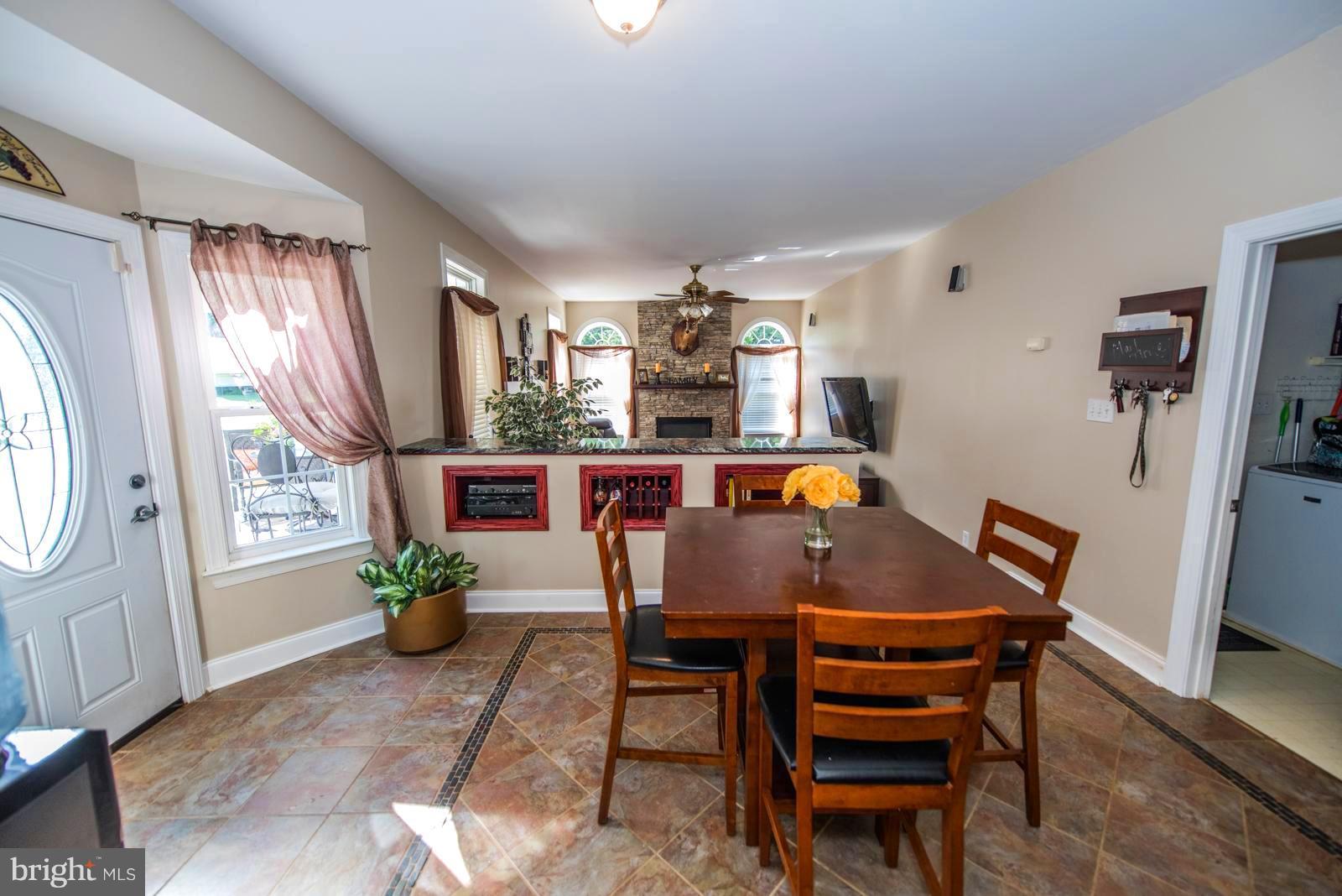 MEADOW BROOK - Residential