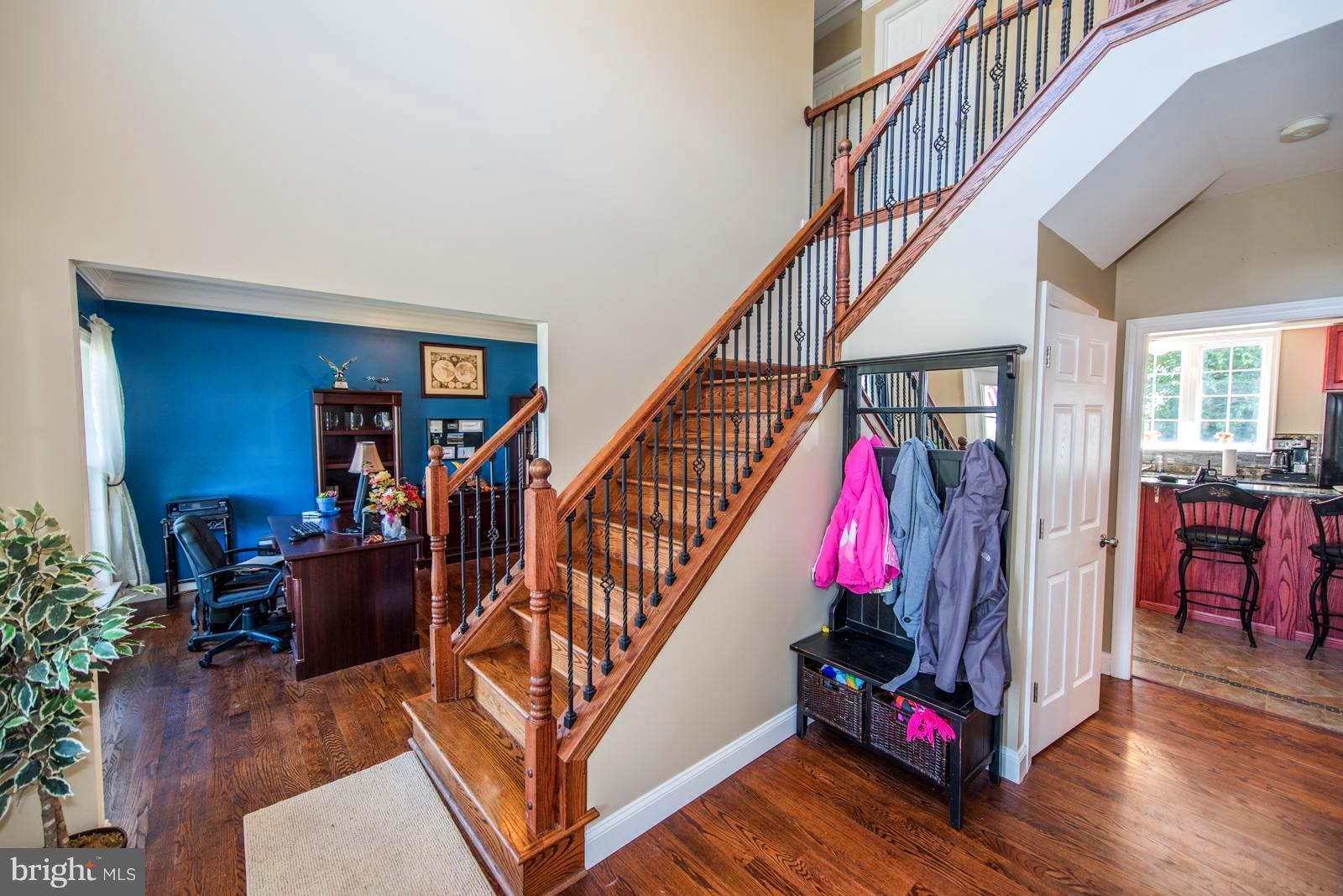 MEADOW BROOK - Residential