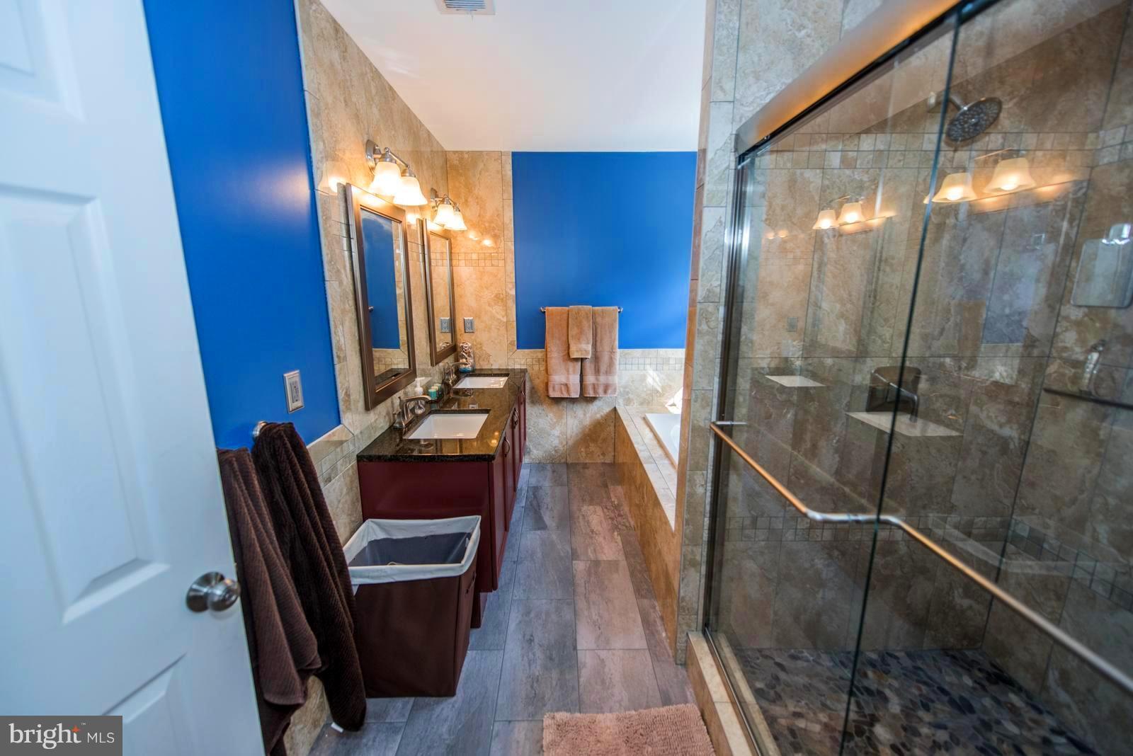 MEADOW BROOK - Residential