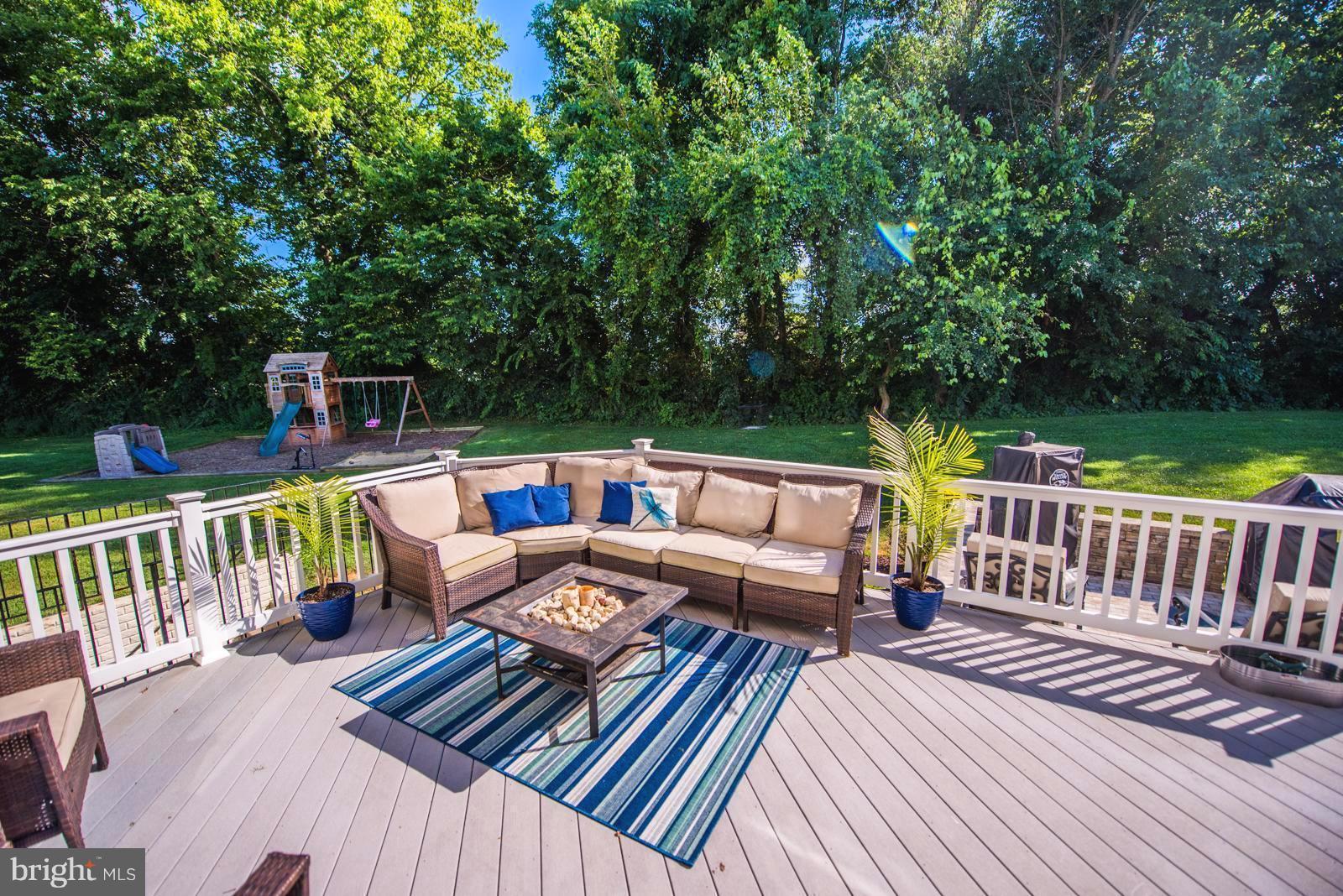 MEADOW BROOK - Residential