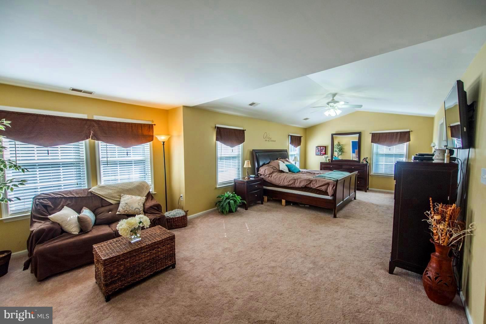 MEADOW BROOK - Residential