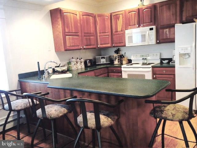 CHARLES VILLAGE - Residential Lease