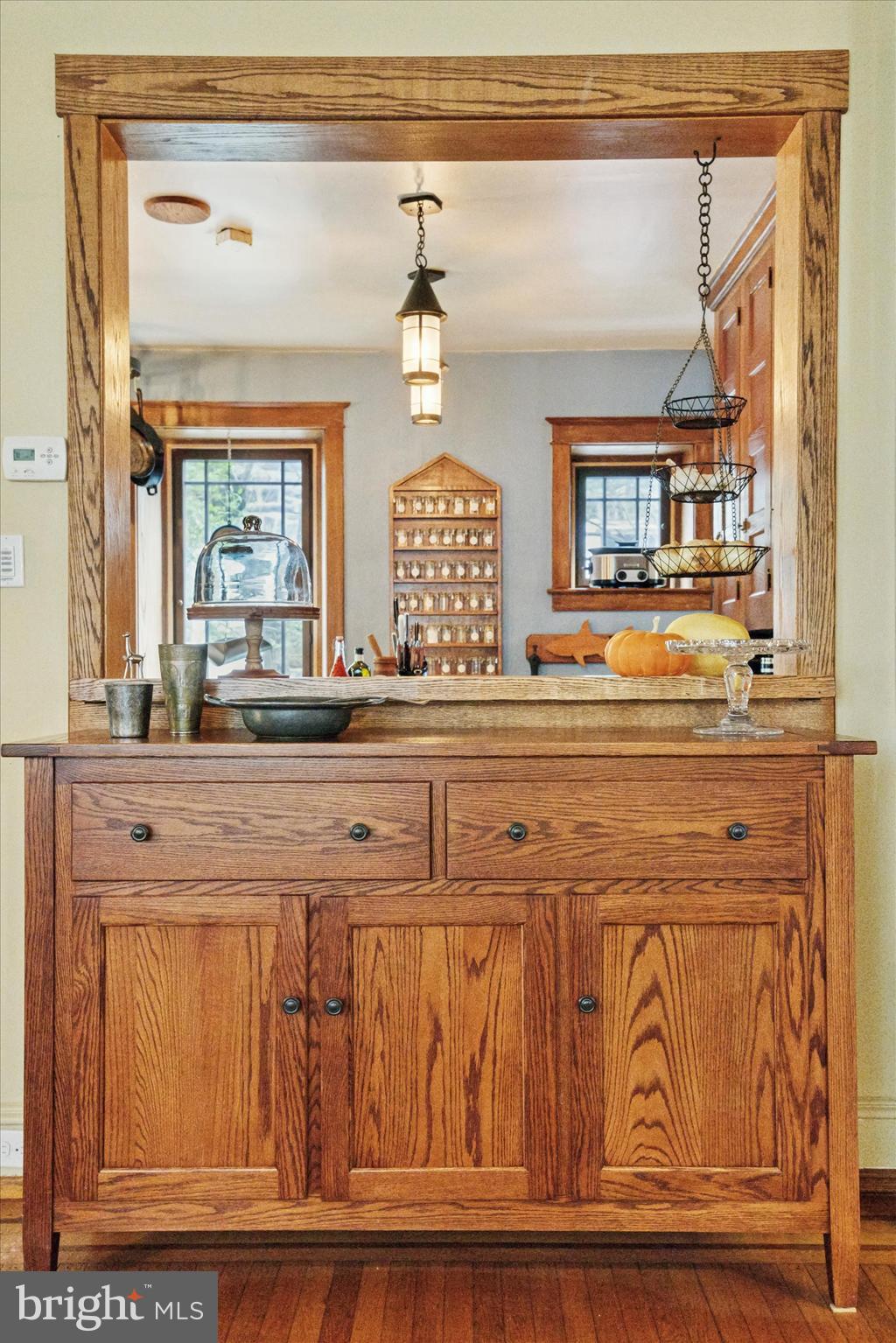 EAST OAK LANE - Residential