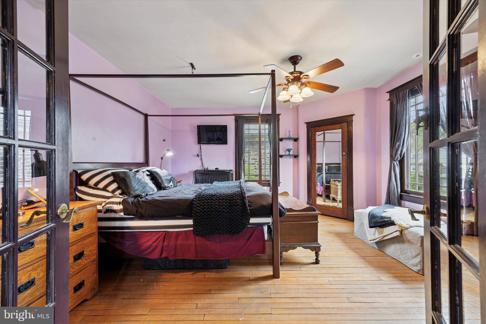 EAST OAK LANE - Residential