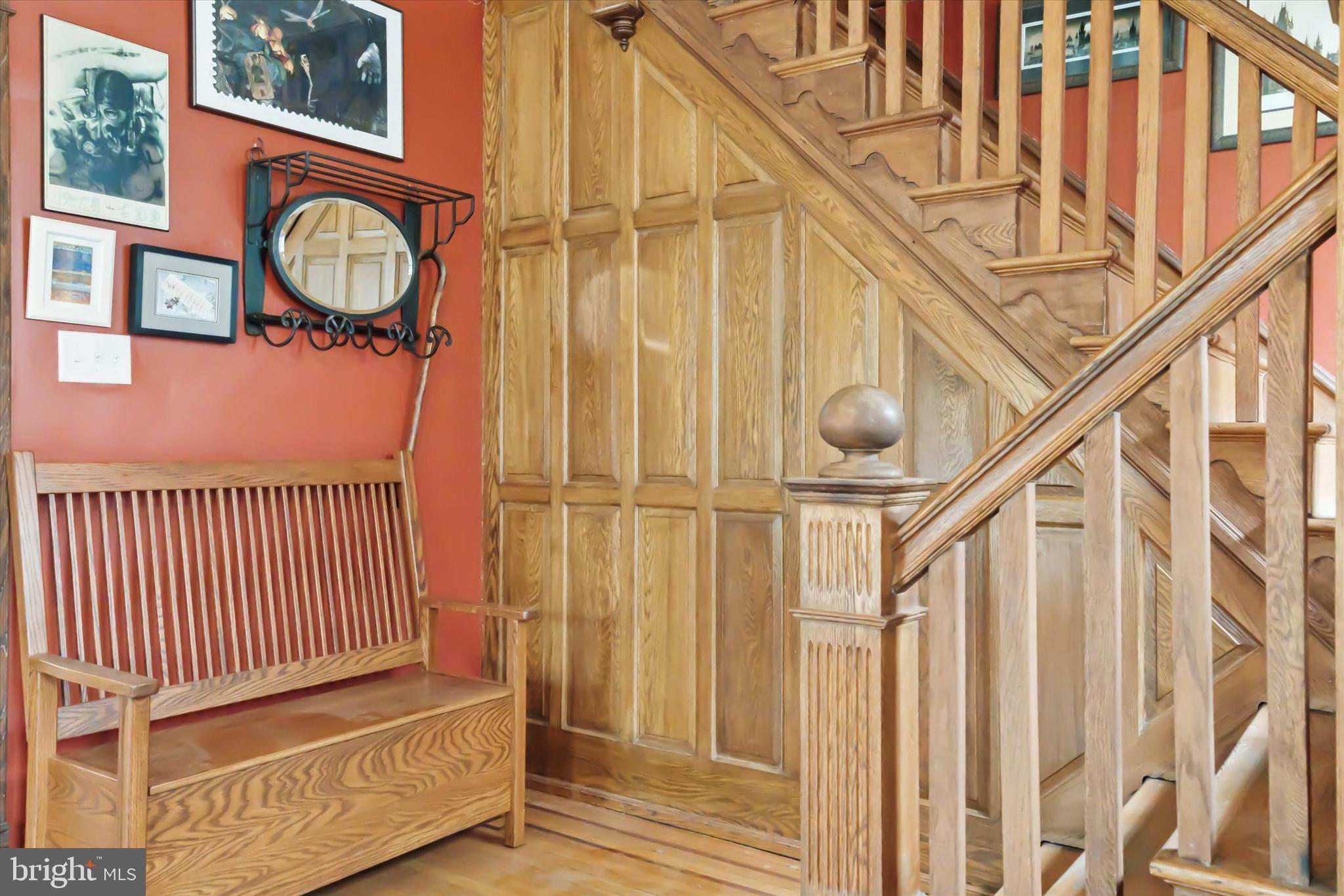 EAST OAK LANE - Residential