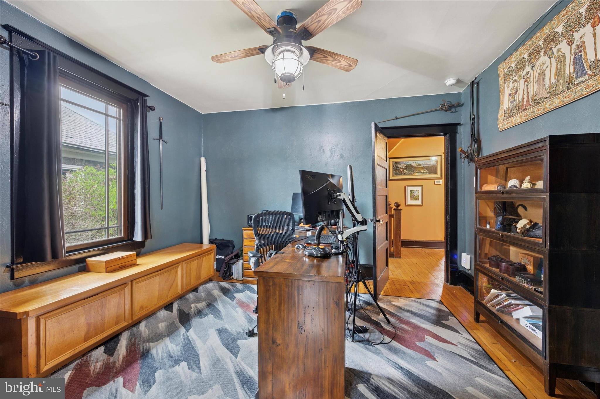 EAST OAK LANE - Residential