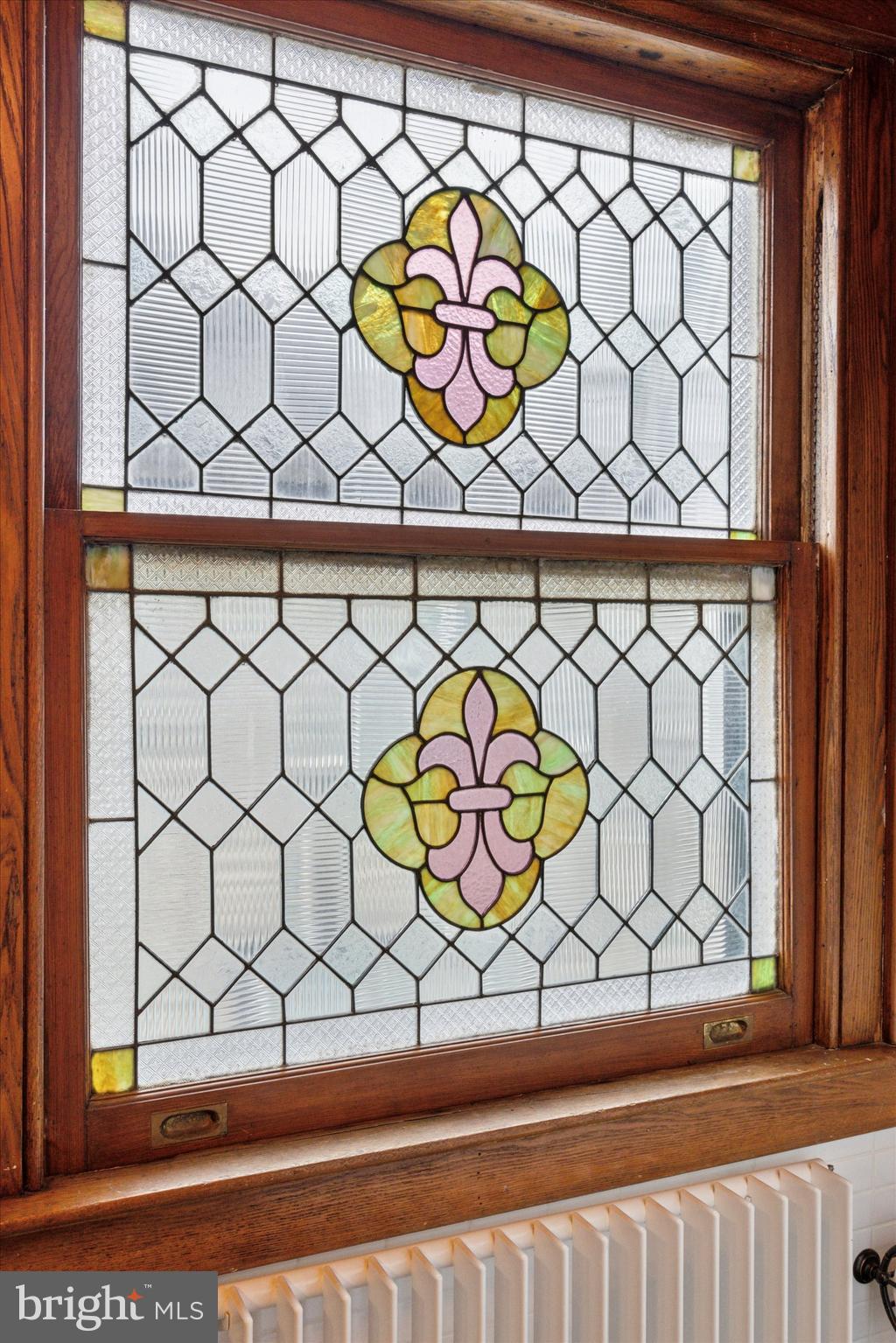 EAST OAK LANE - Residential