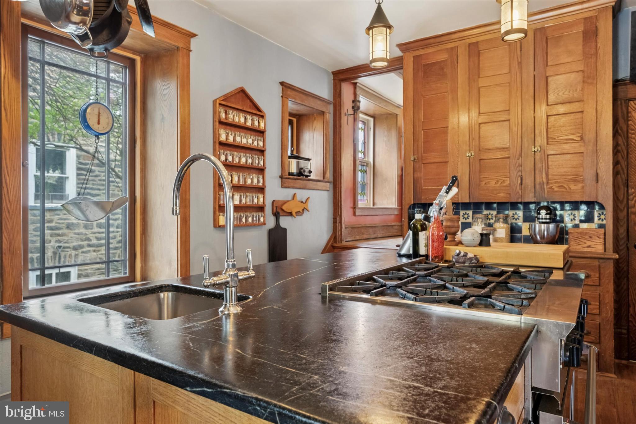 EAST OAK LANE - Residential