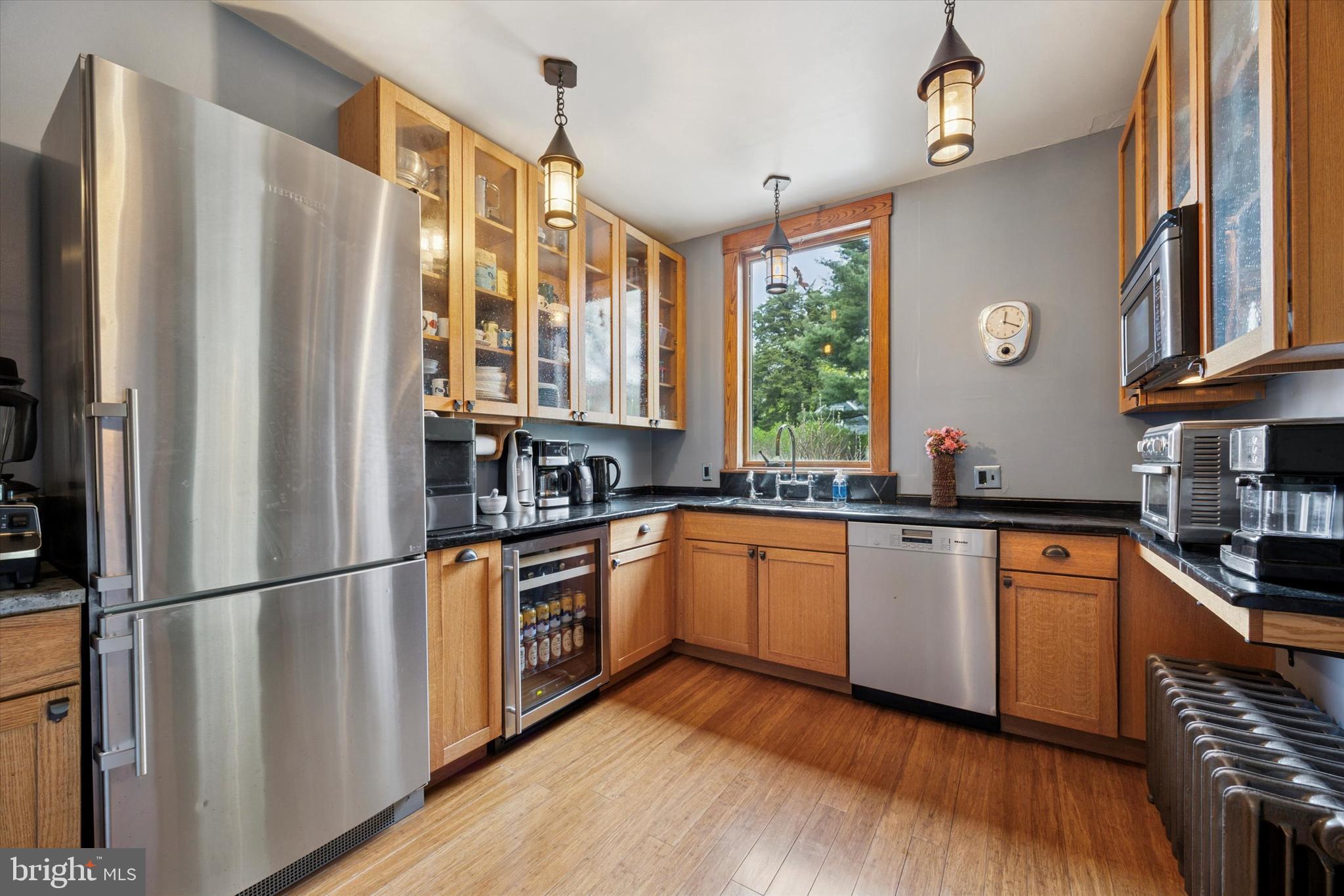 EAST OAK LANE - Residential