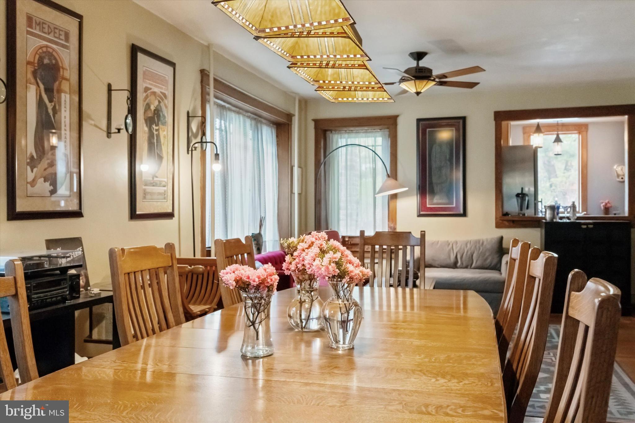 EAST OAK LANE - Residential