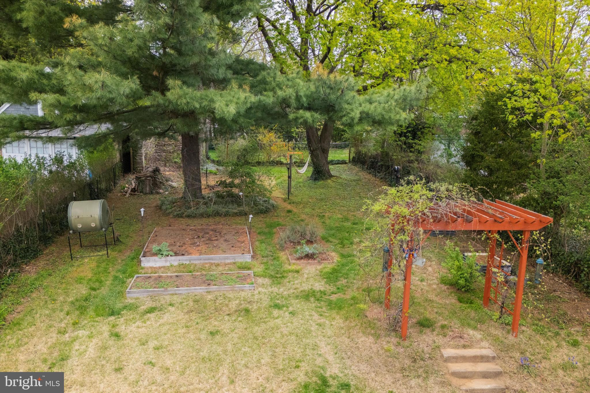 EAST OAK LANE - Residential