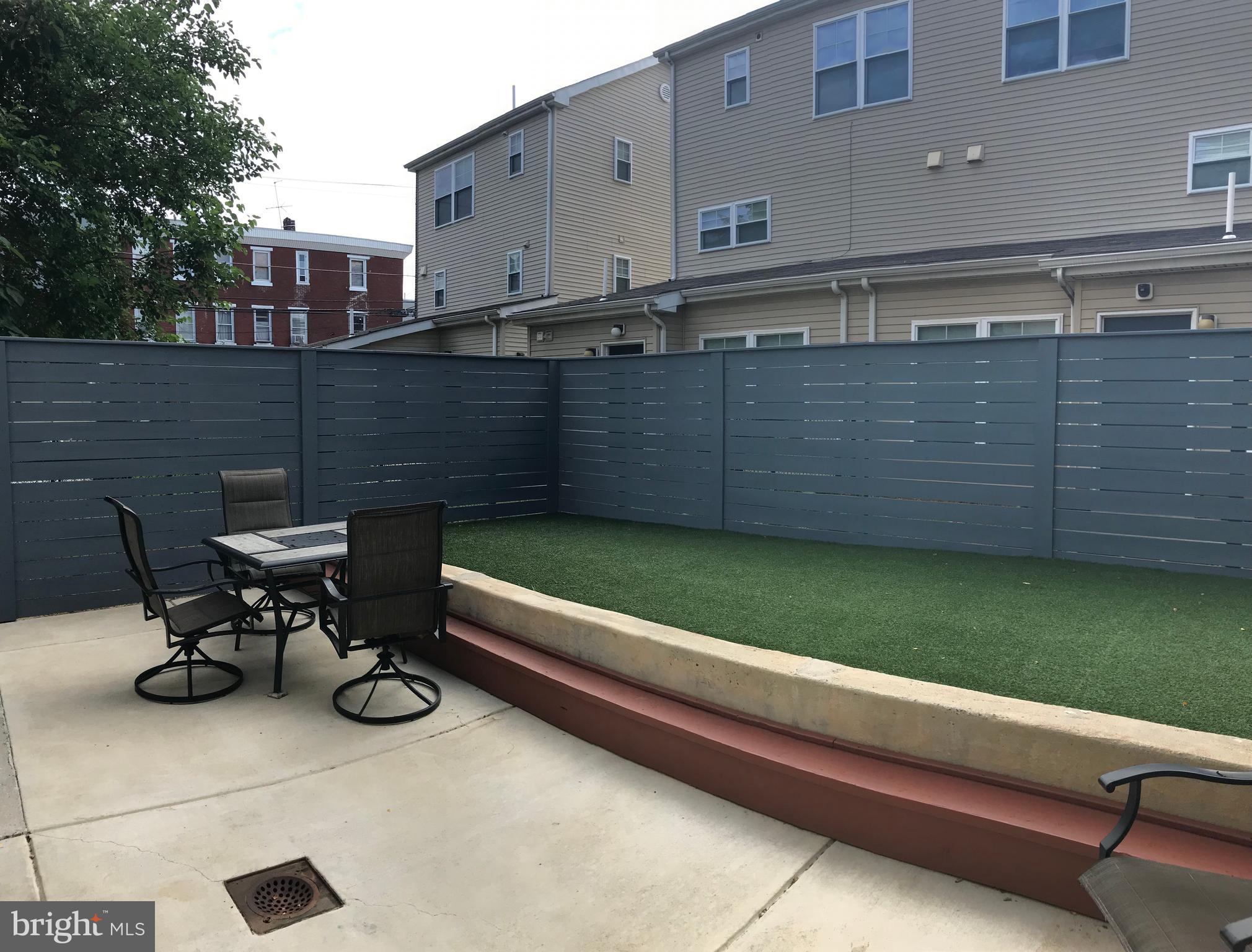 LUDLOW - Residential Lease