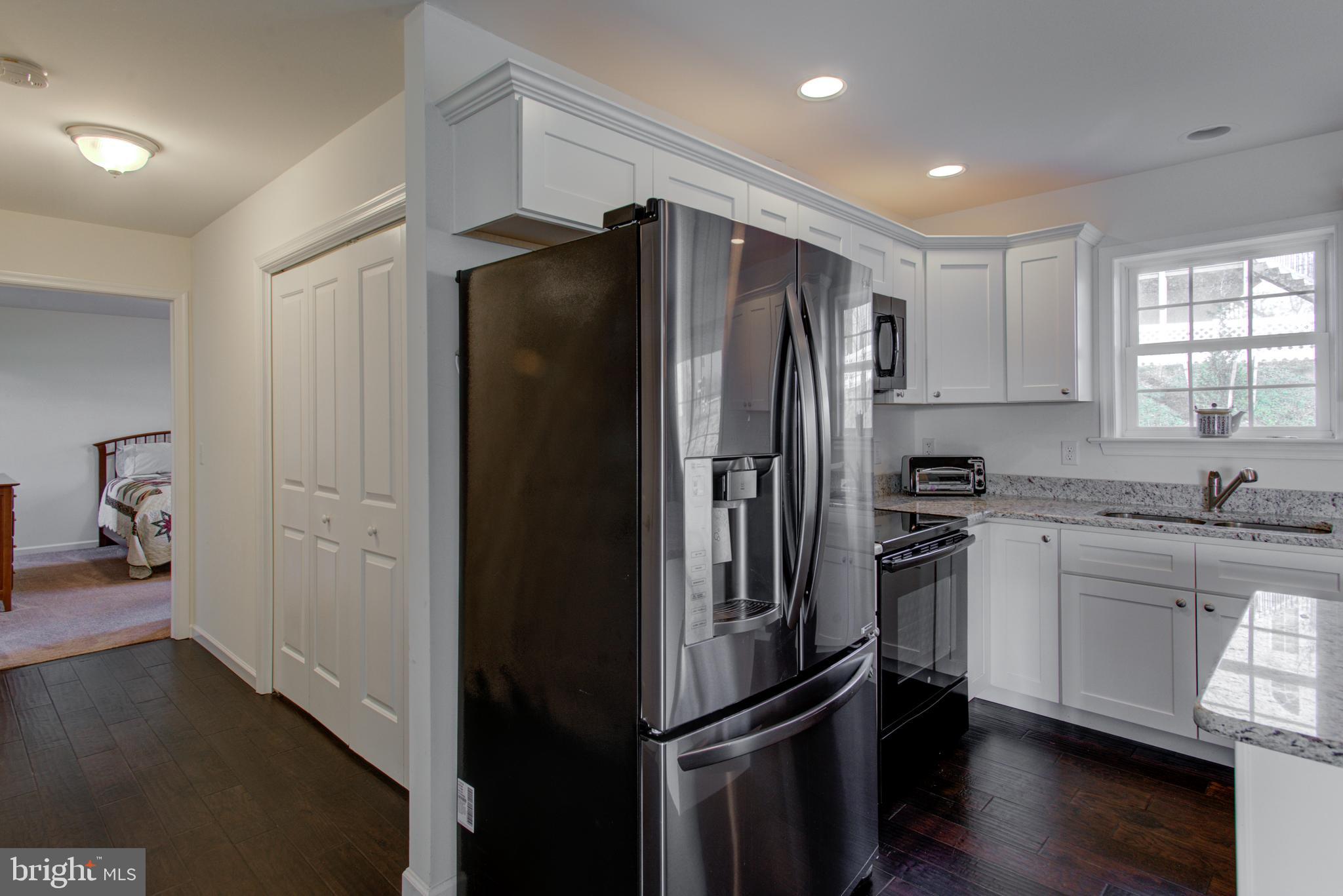 CEDAR HOLLOW - Residential