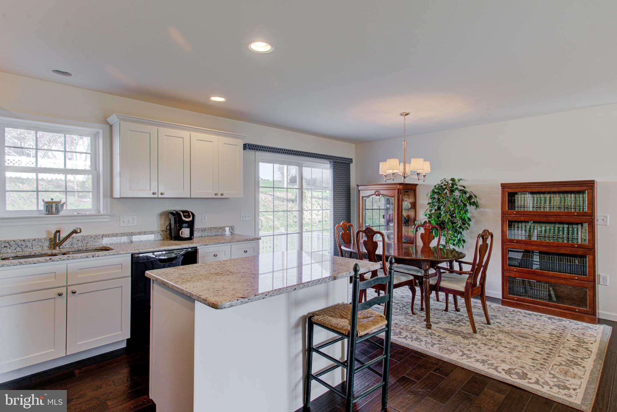 CEDAR HOLLOW - Residential