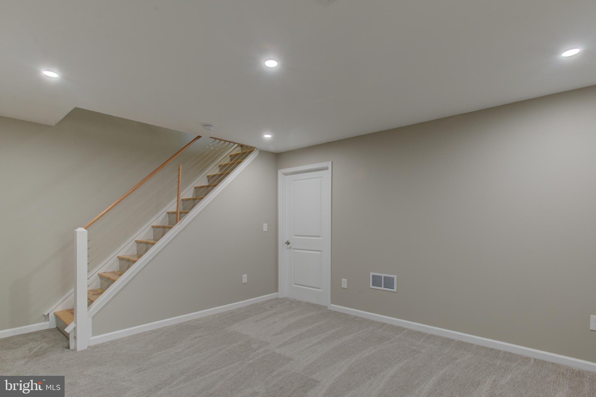 CEDAR HOLLOW - Residential