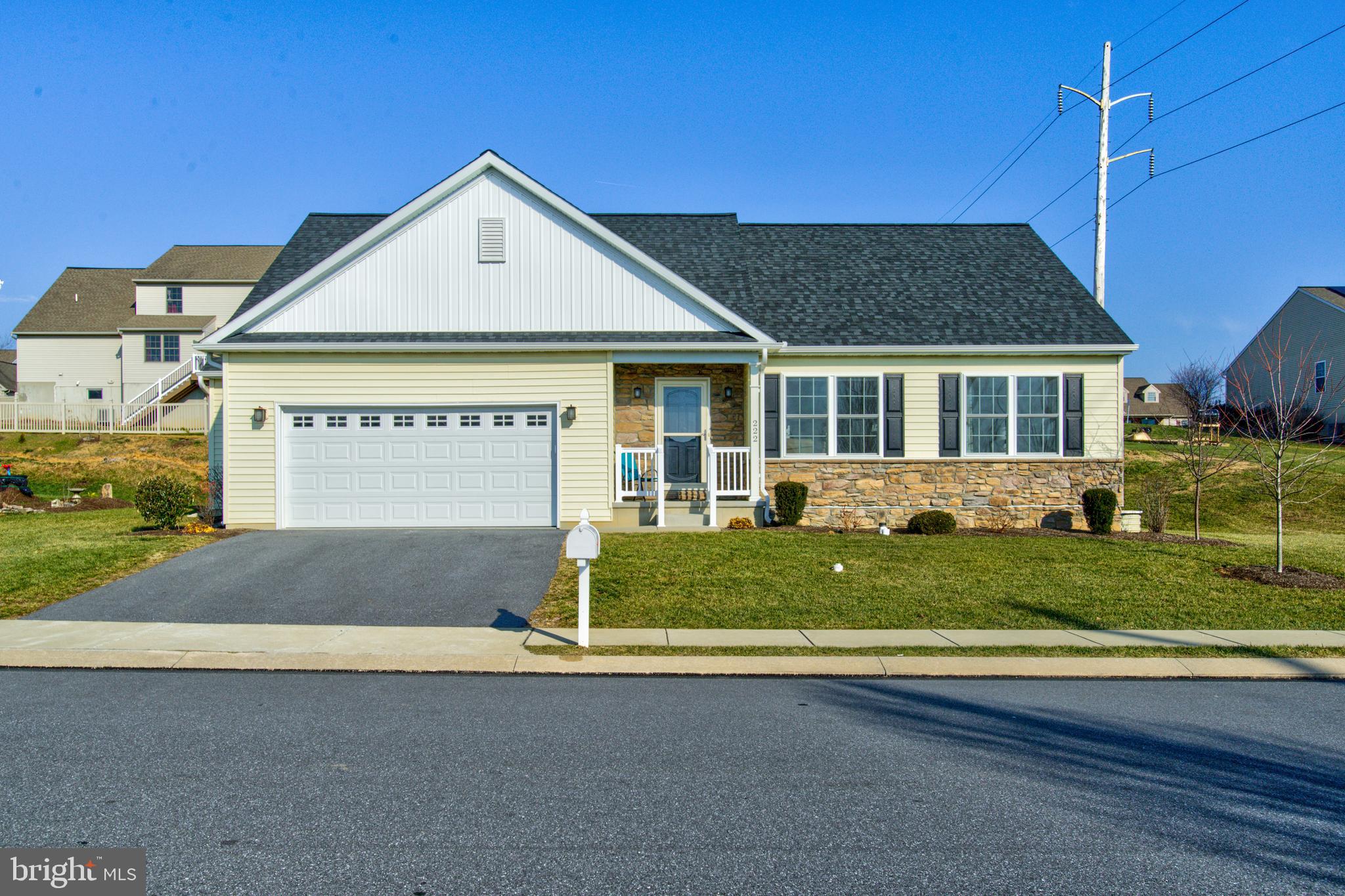 CEDAR HOLLOW - Residential