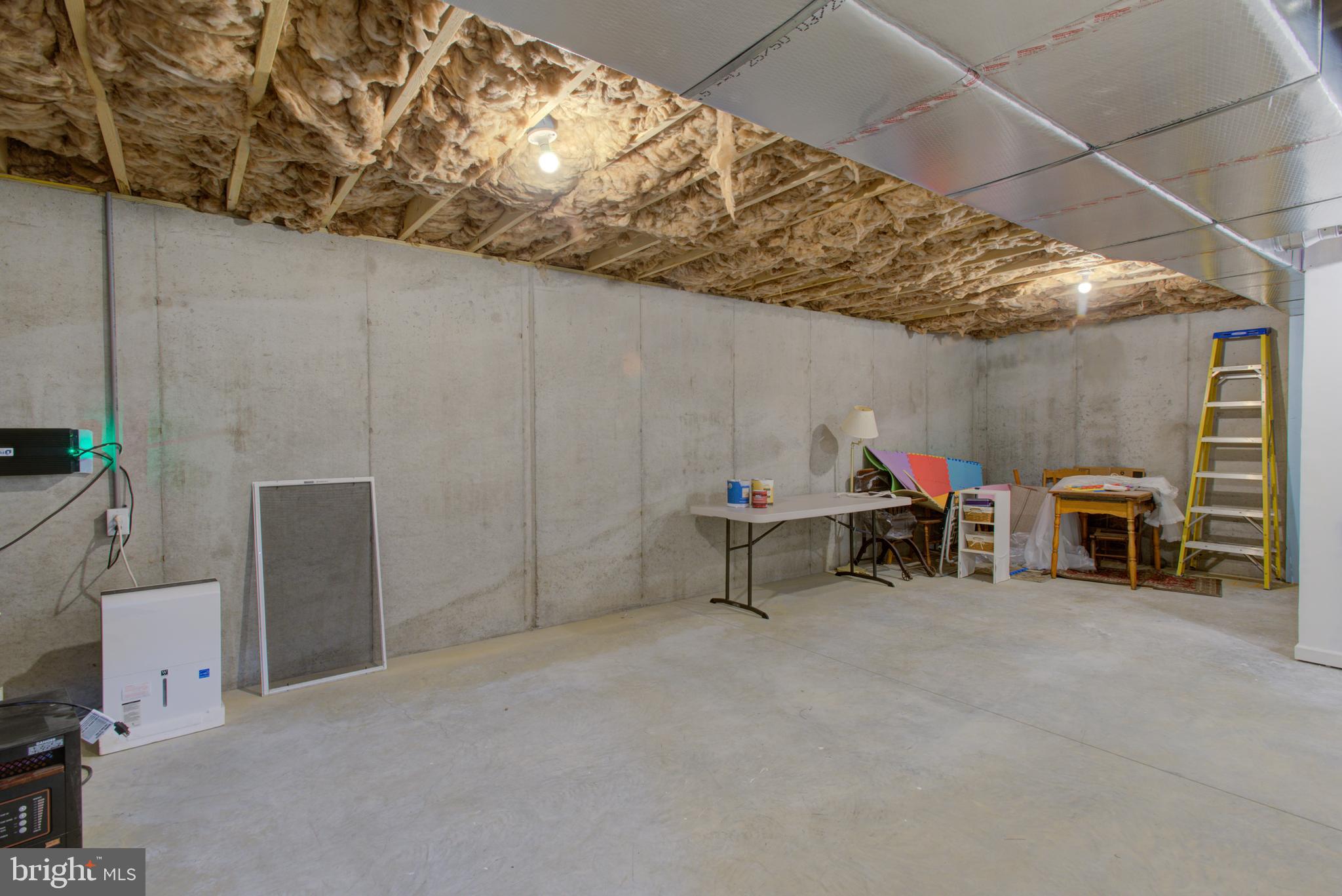 CEDAR HOLLOW - Residential