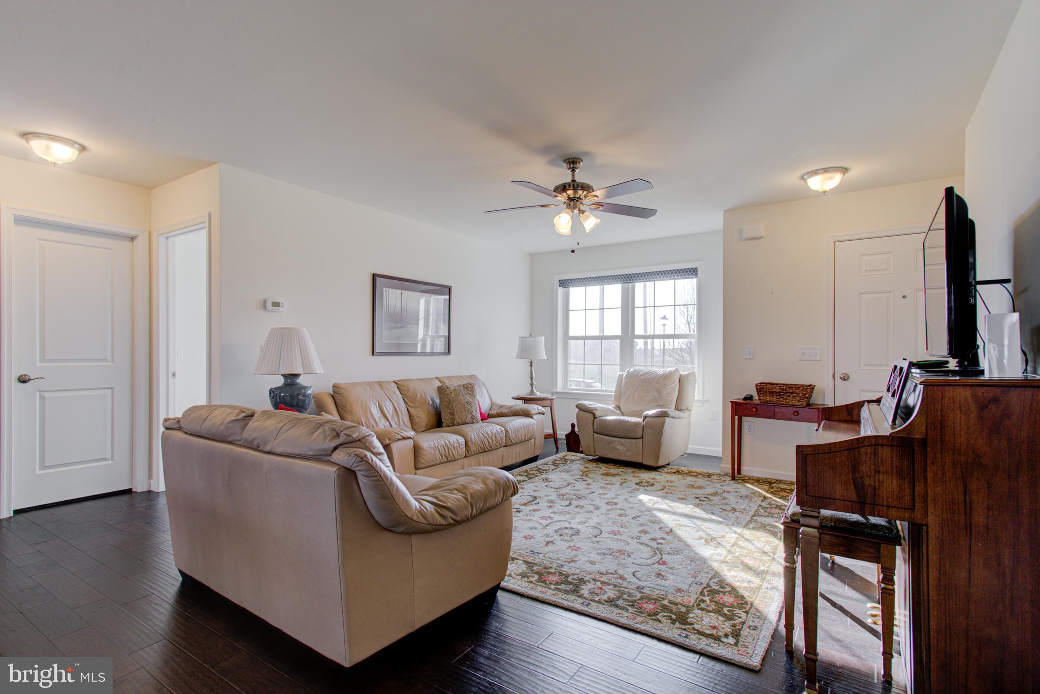 CEDAR HOLLOW - Residential