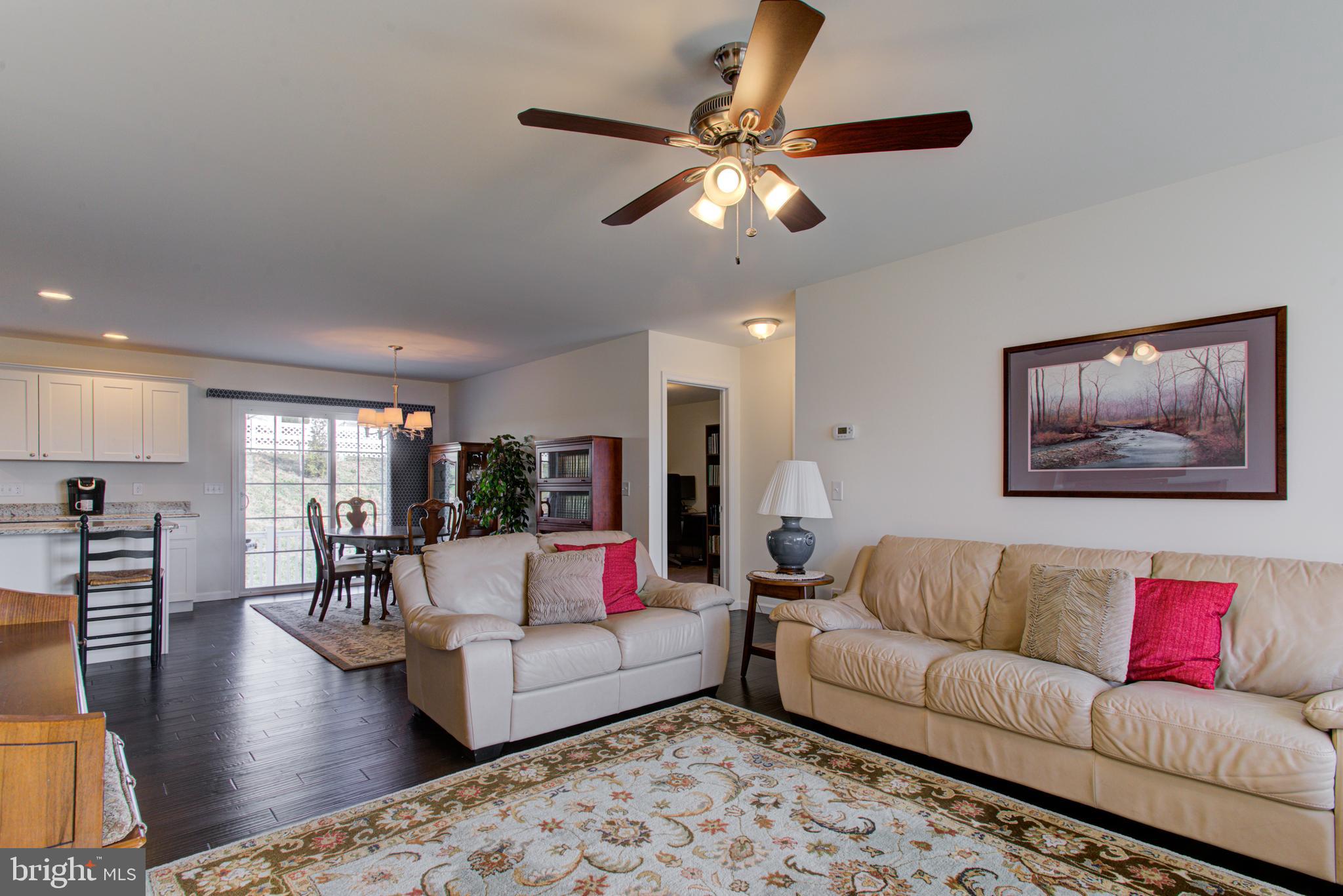 CEDAR HOLLOW - Residential