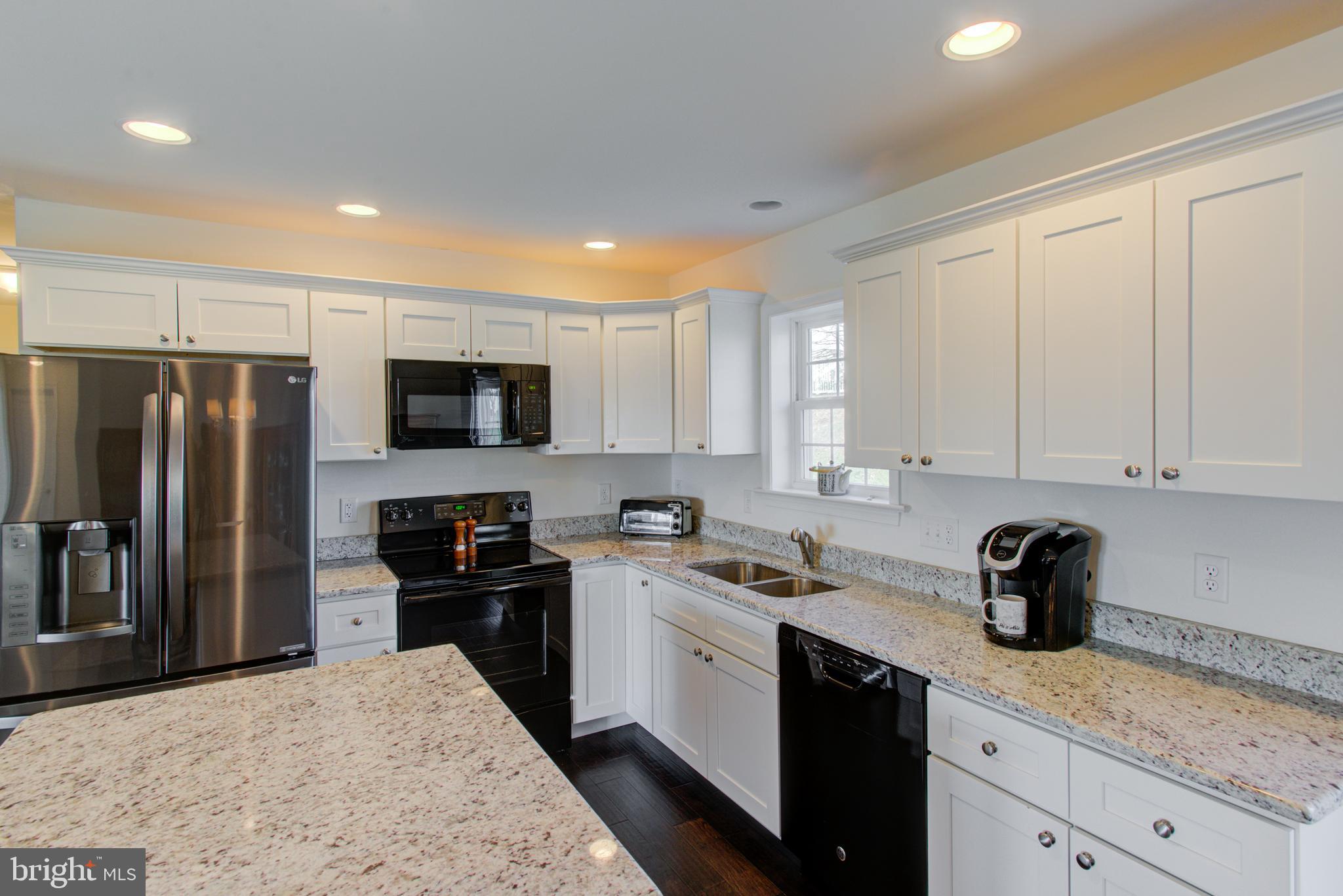 CEDAR HOLLOW - Residential