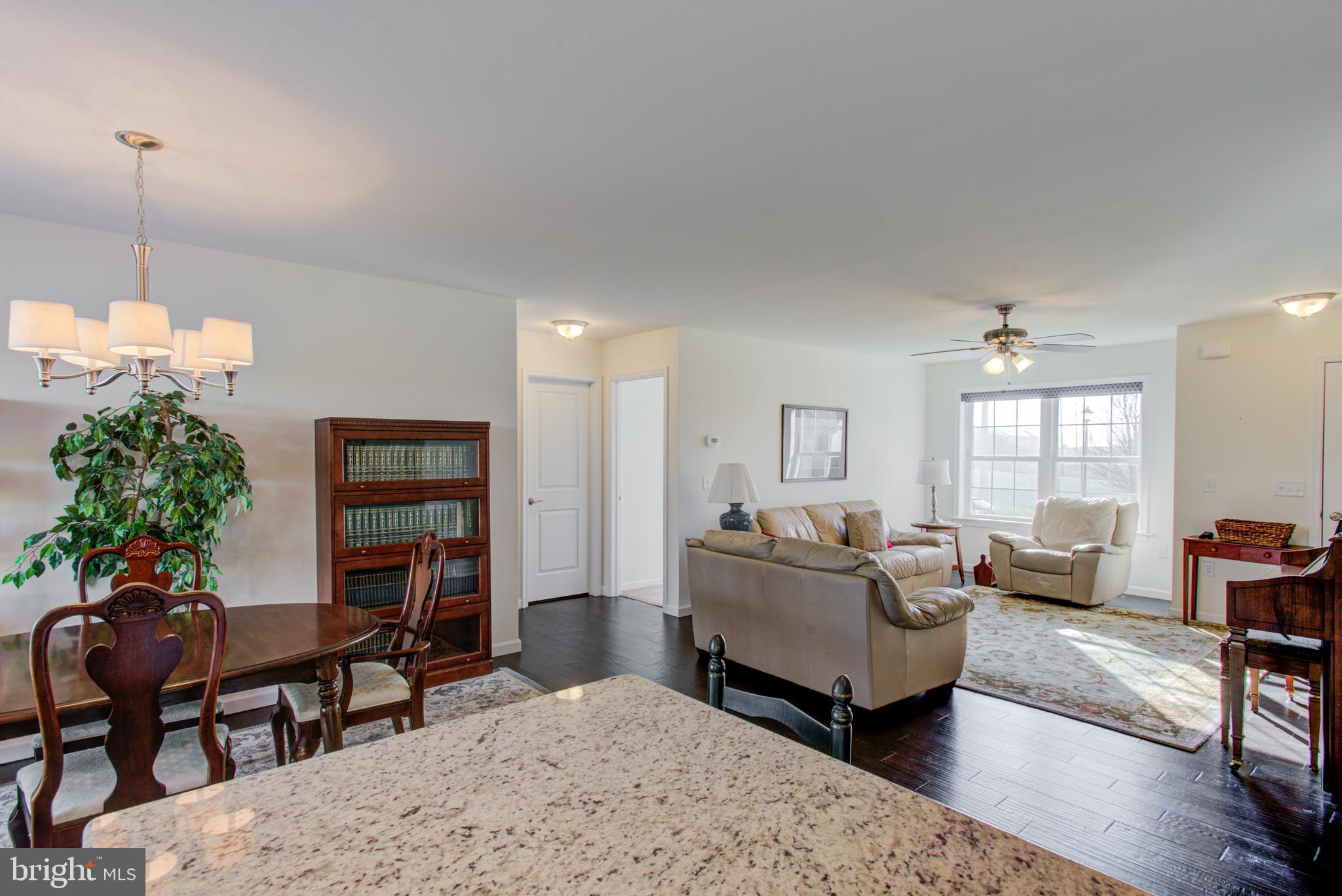 CEDAR HOLLOW - Residential