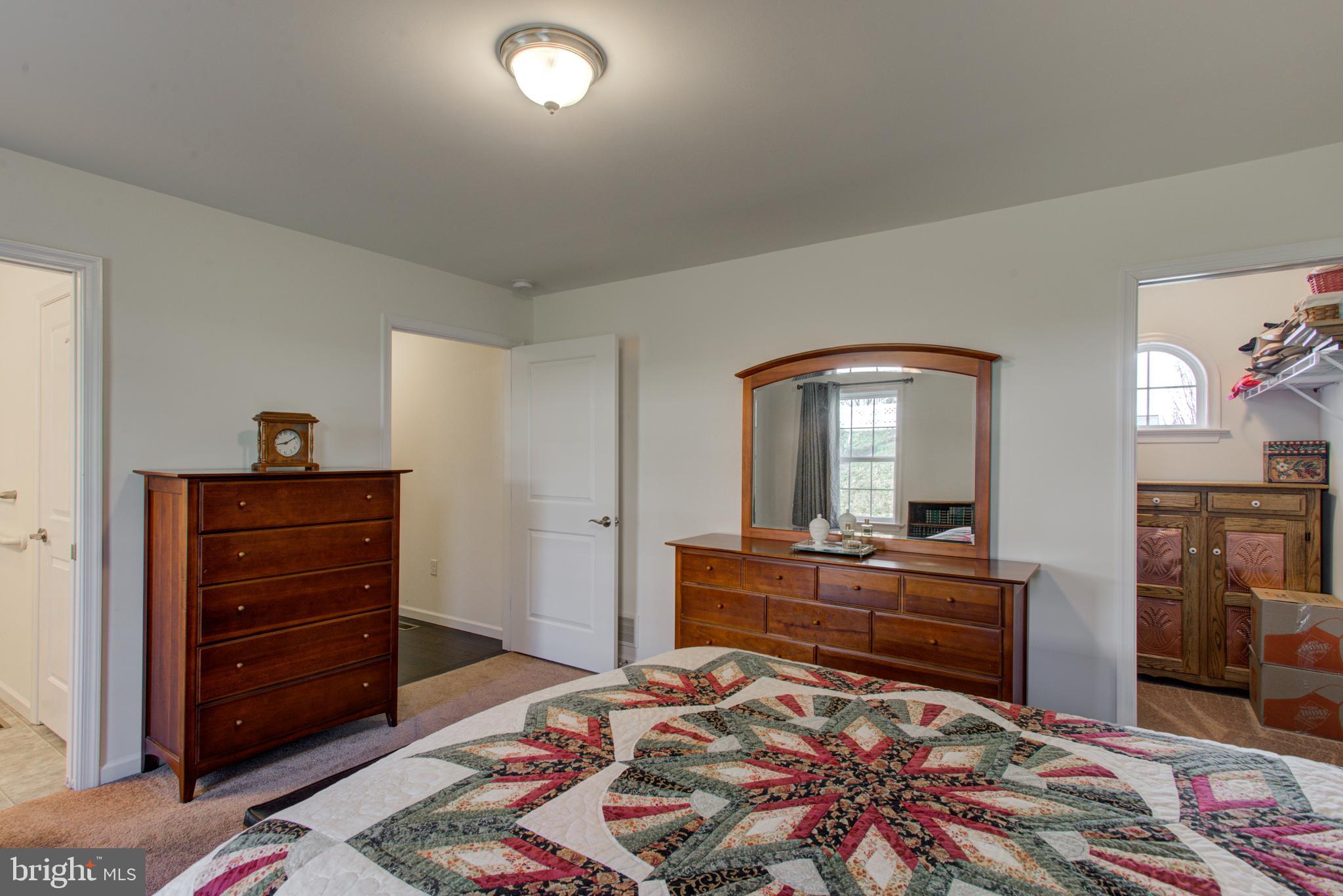 CEDAR HOLLOW - Residential