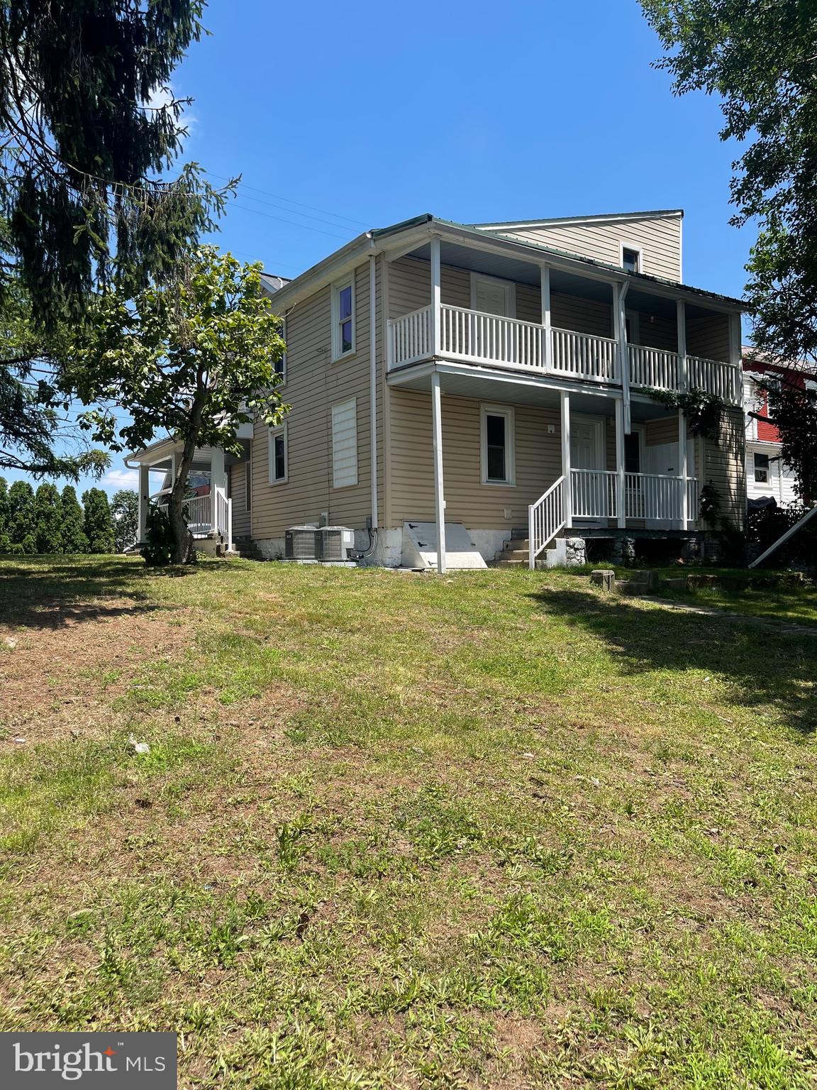 36-38 E HUMMELSTOWN STREET