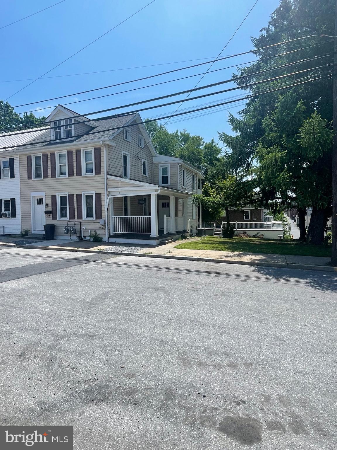 36-38 E HUMMELSTOWN STREET