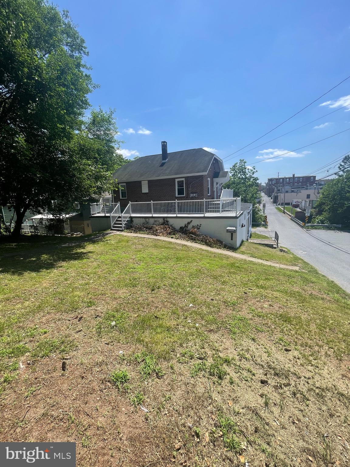 36-38 E HUMMELSTOWN STREET