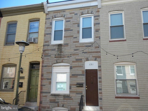 Townhouse For Sale - 131 N Streeper Street<br/> BALTIMORE, MD 21224