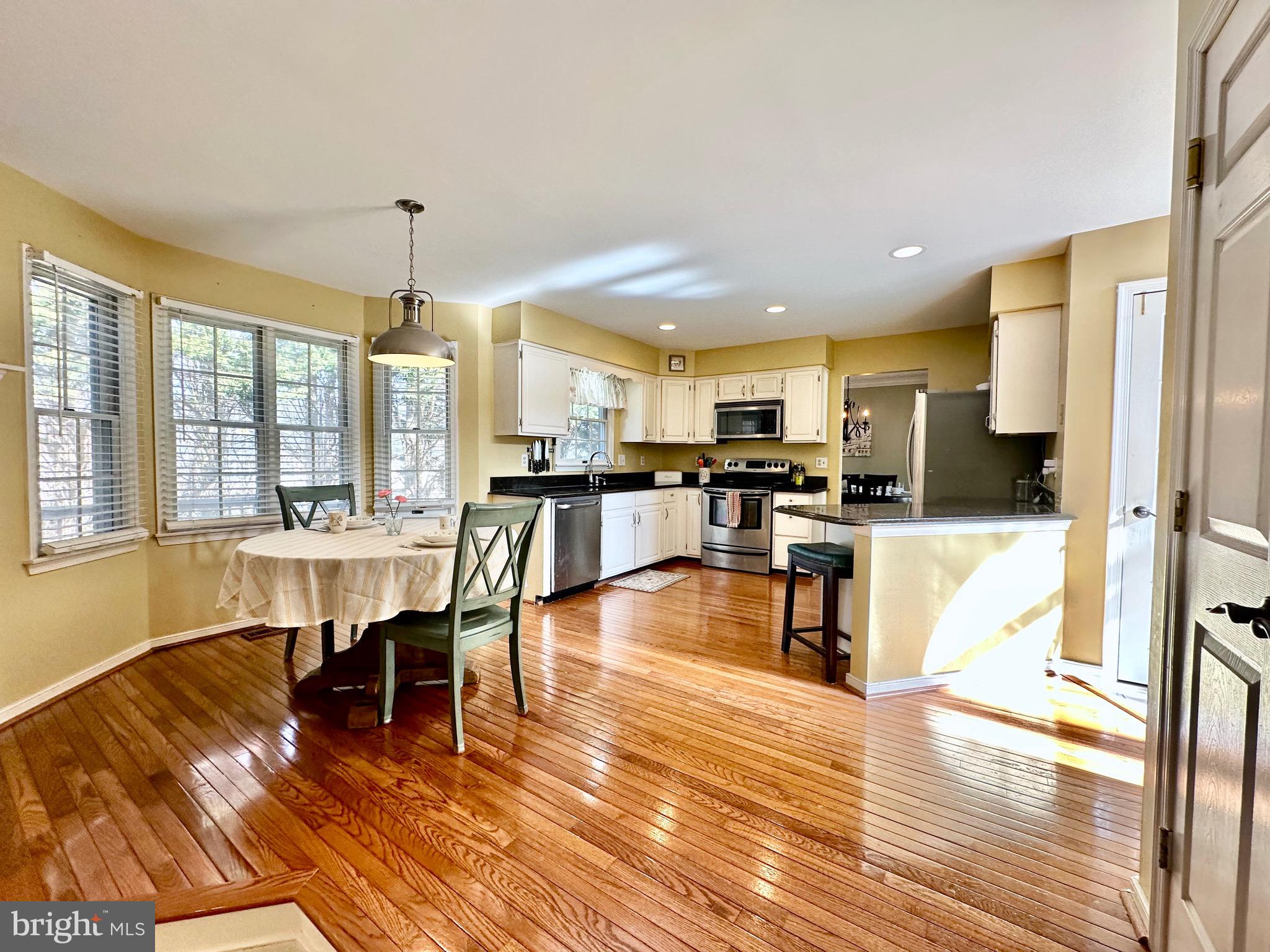 OVERVIEW MANOR - Residential