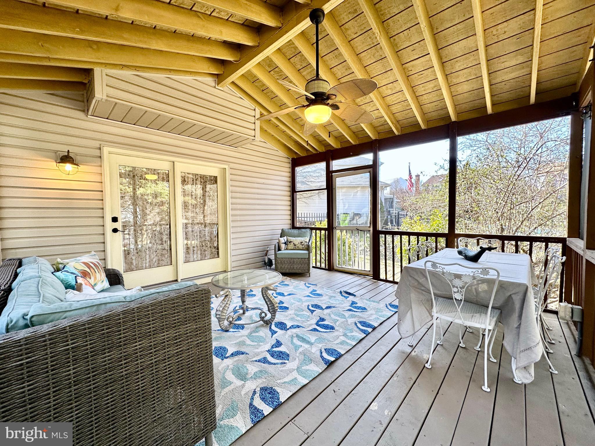 OVERVIEW MANOR - Residential