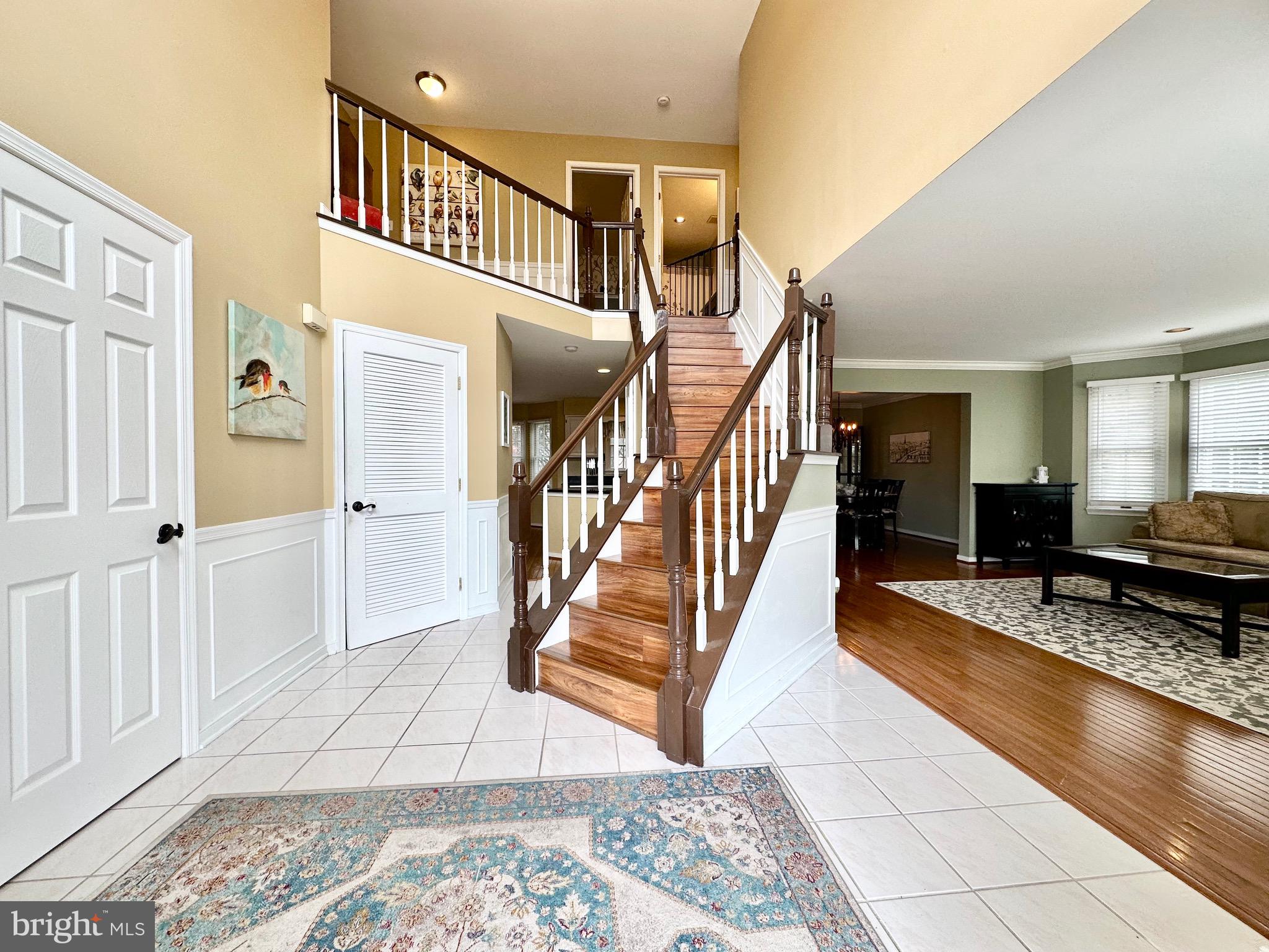 OVERVIEW MANOR - Residential