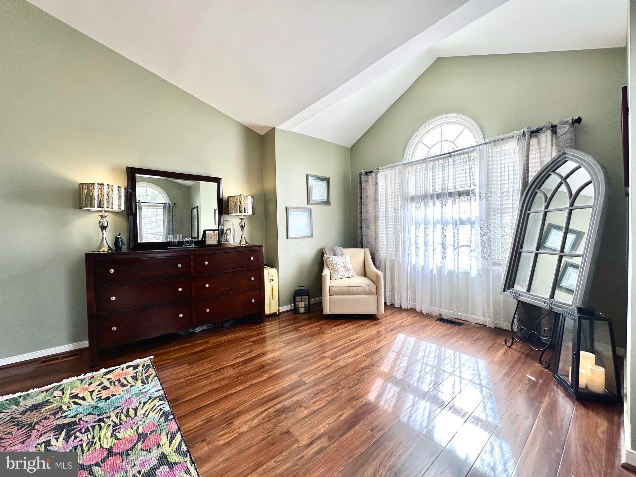 OVERVIEW MANOR - Residential