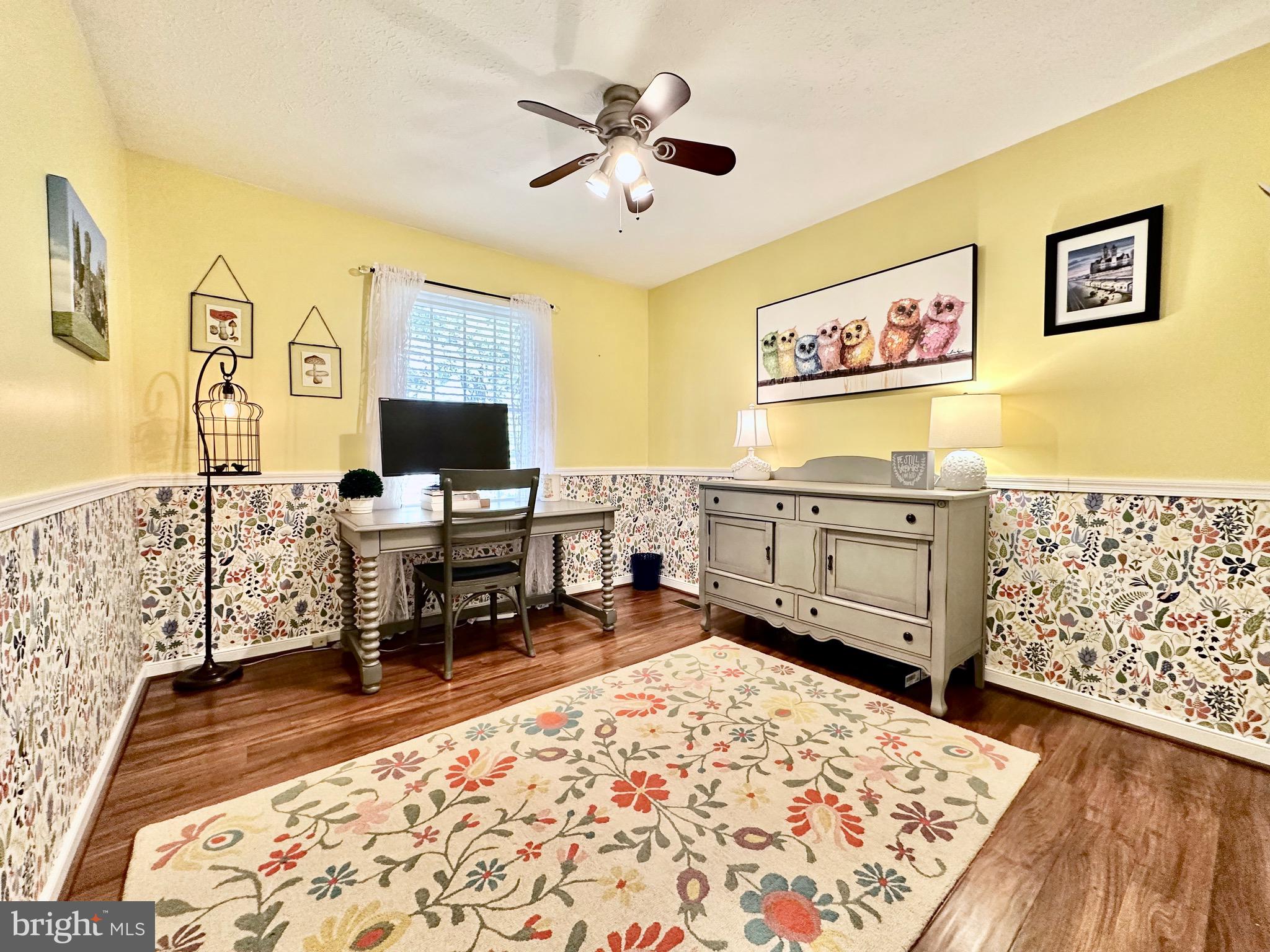 OVERVIEW MANOR - Residential