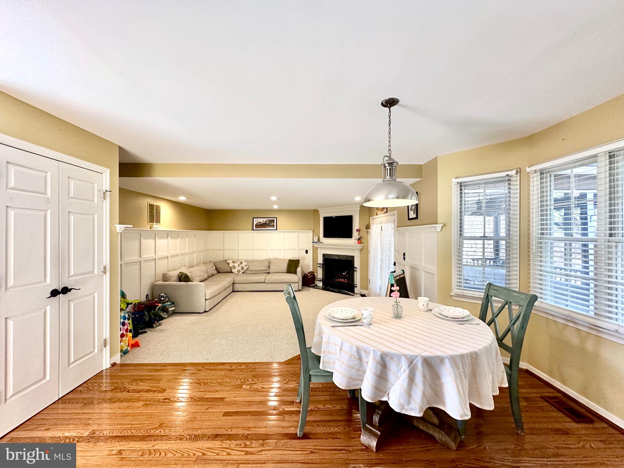 OVERVIEW MANOR - Residential