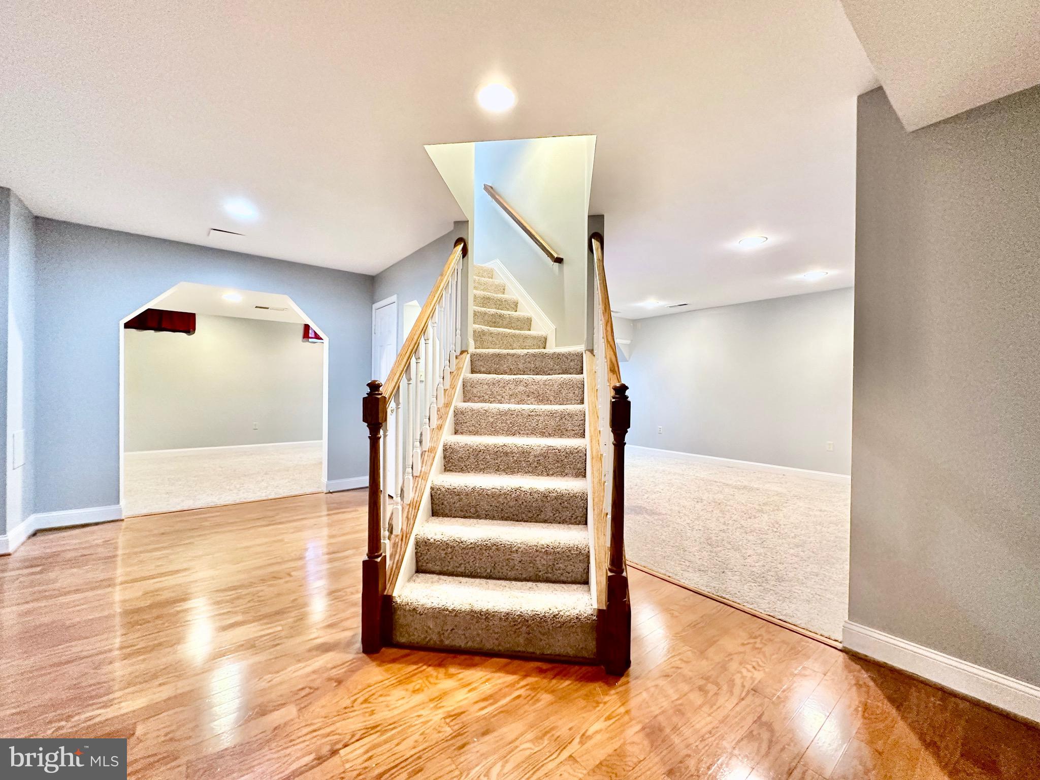 OVERVIEW MANOR - Residential