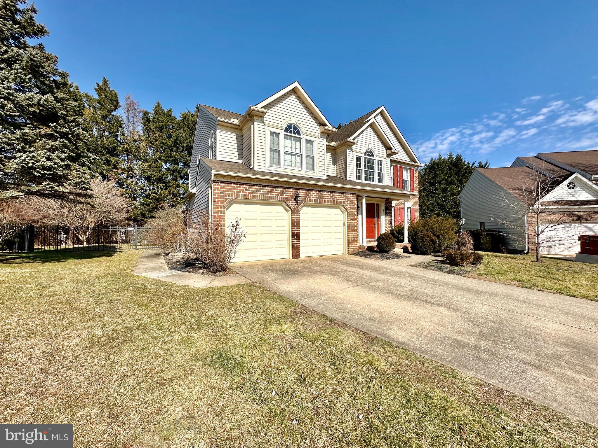 OVERVIEW MANOR - Residential