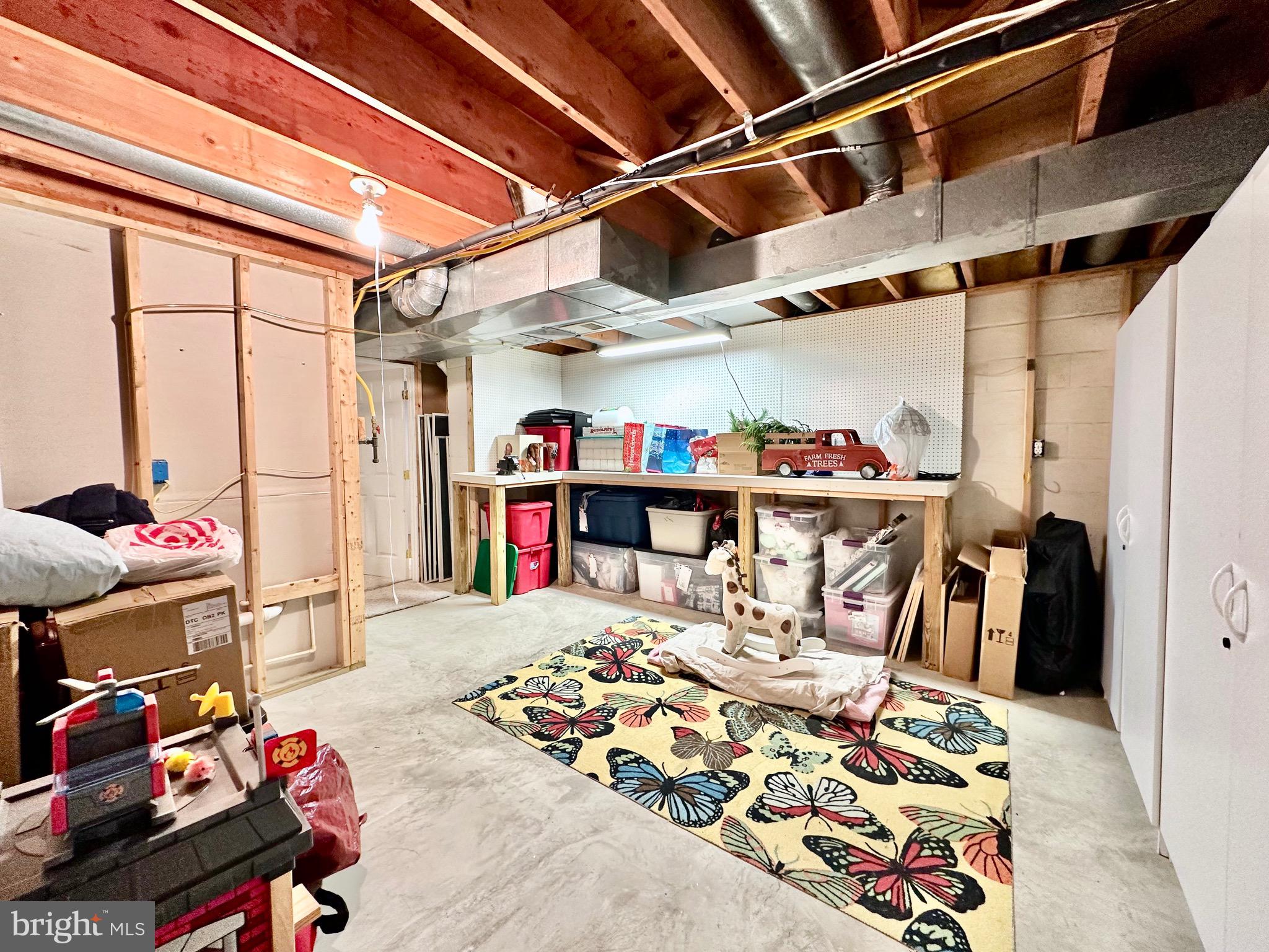 OVERVIEW MANOR - Residential