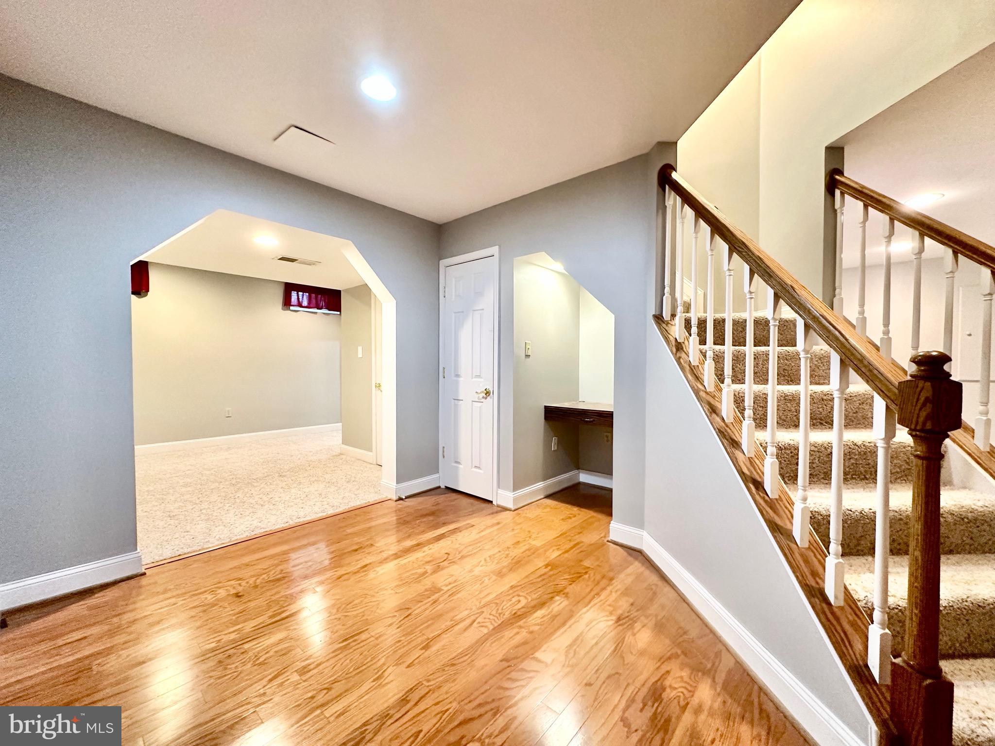 OVERVIEW MANOR - Residential