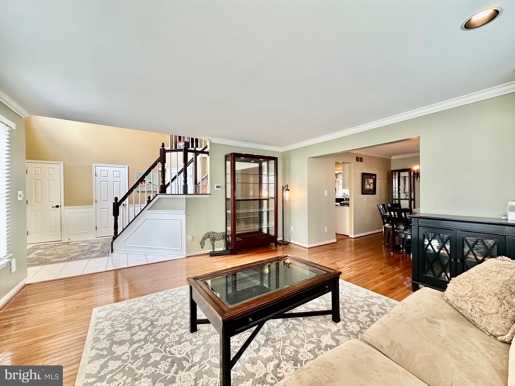 OVERVIEW MANOR - Residential