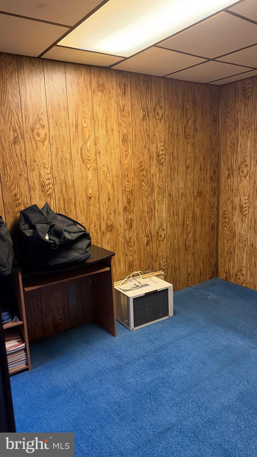 EAST KENSINGTON - Residential