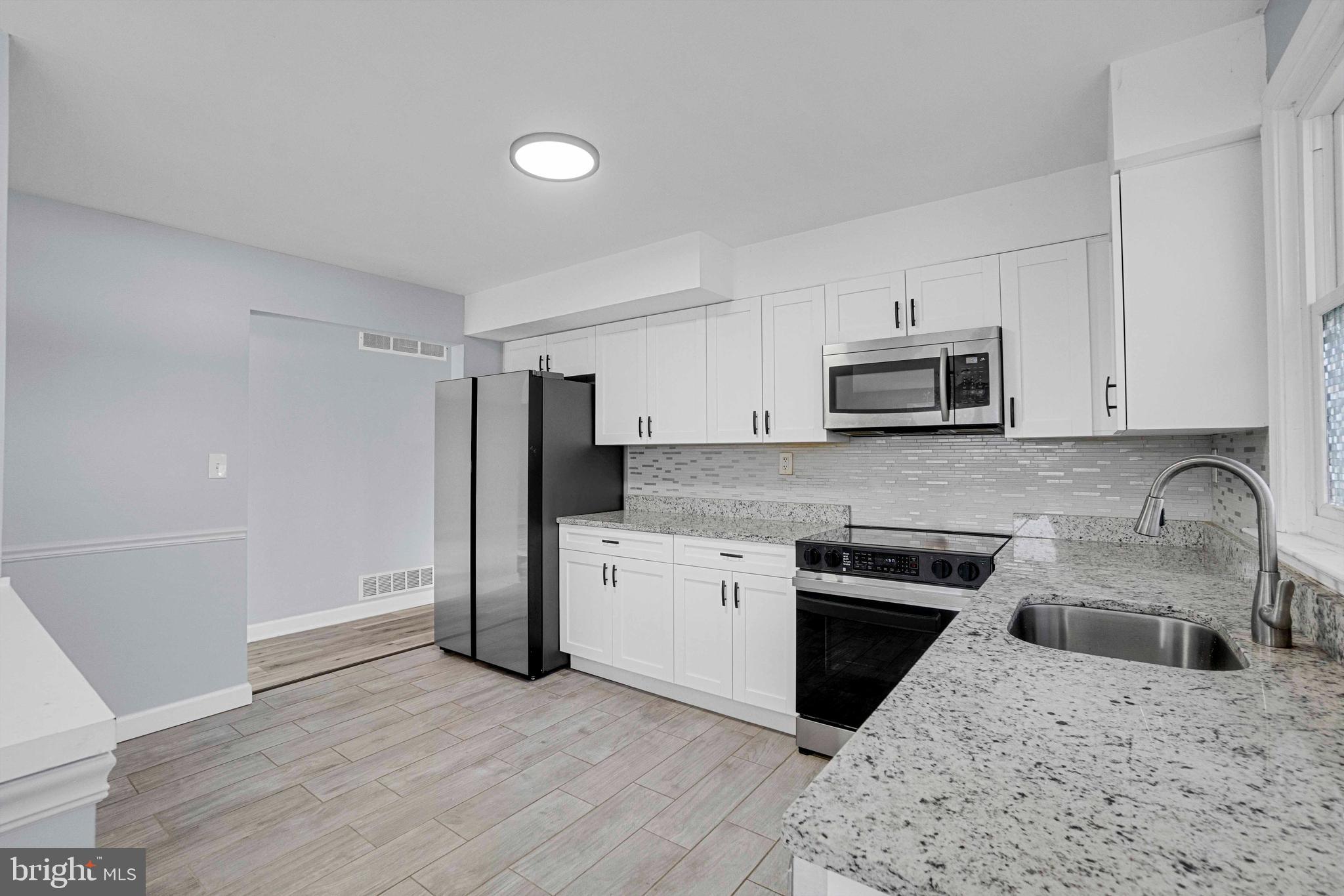 CATONSVILLE MANOR - Residential