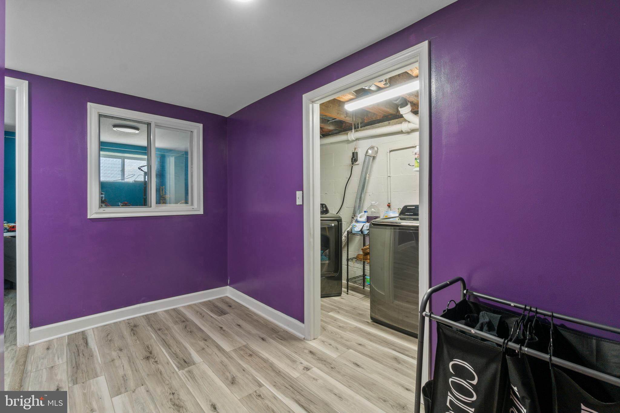 CATONSVILLE MANOR - Residential