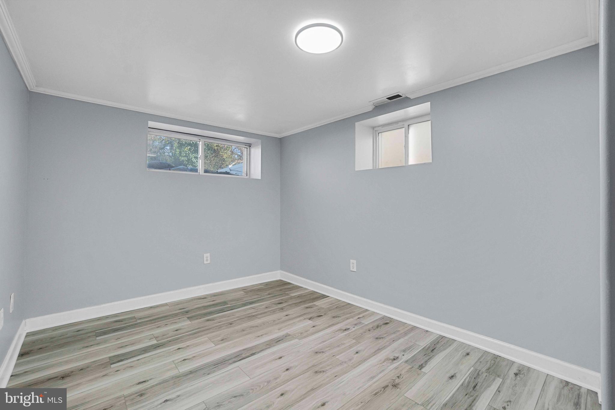 CATONSVILLE MANOR - Residential