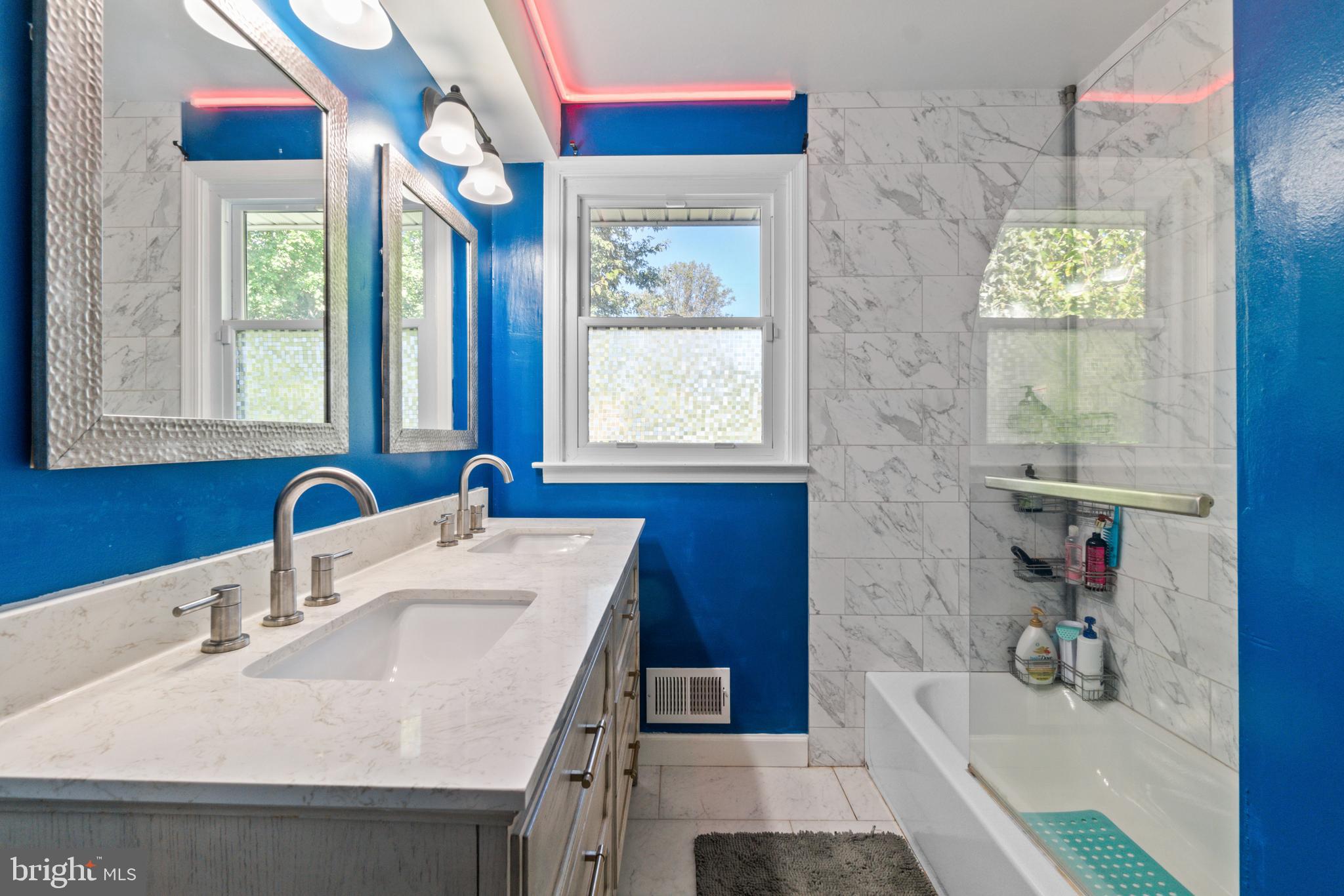 CATONSVILLE MANOR - Residential