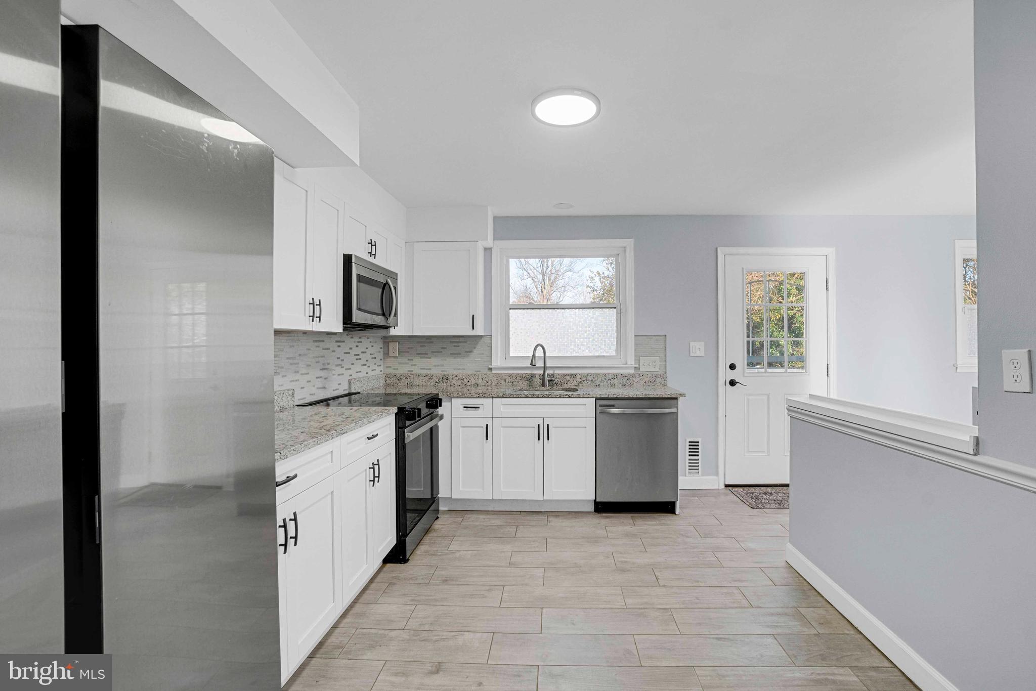 CATONSVILLE MANOR - Residential