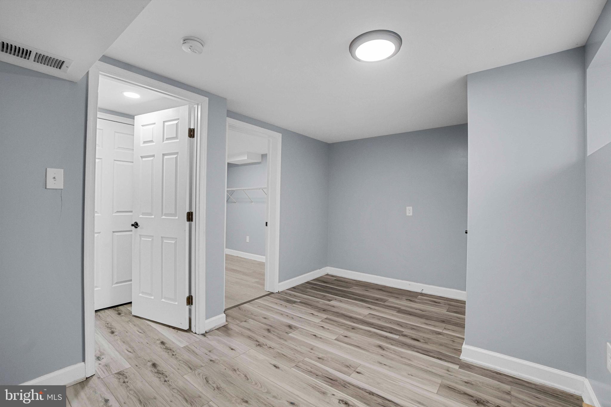 CATONSVILLE MANOR - Residential