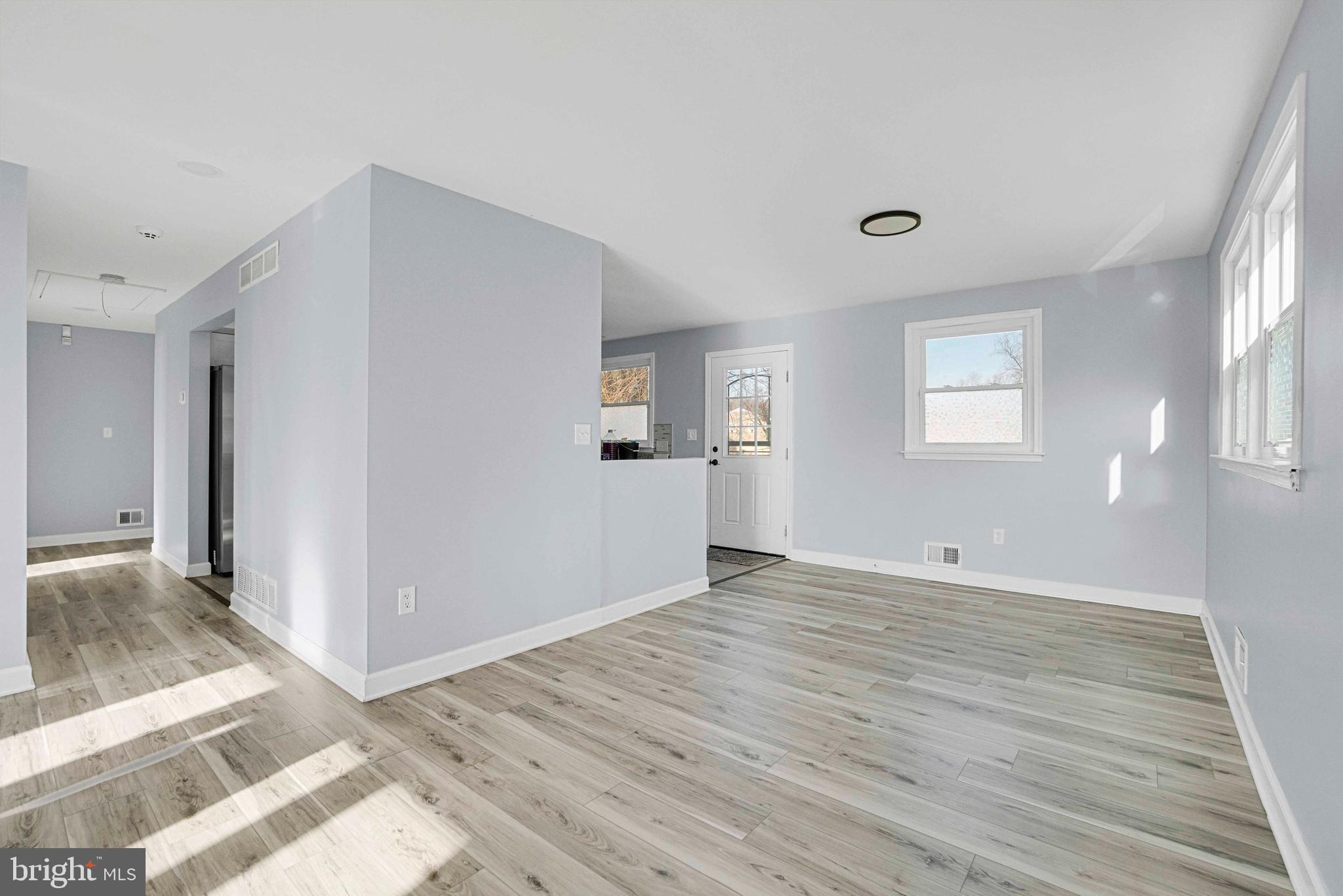 CATONSVILLE MANOR - Residential